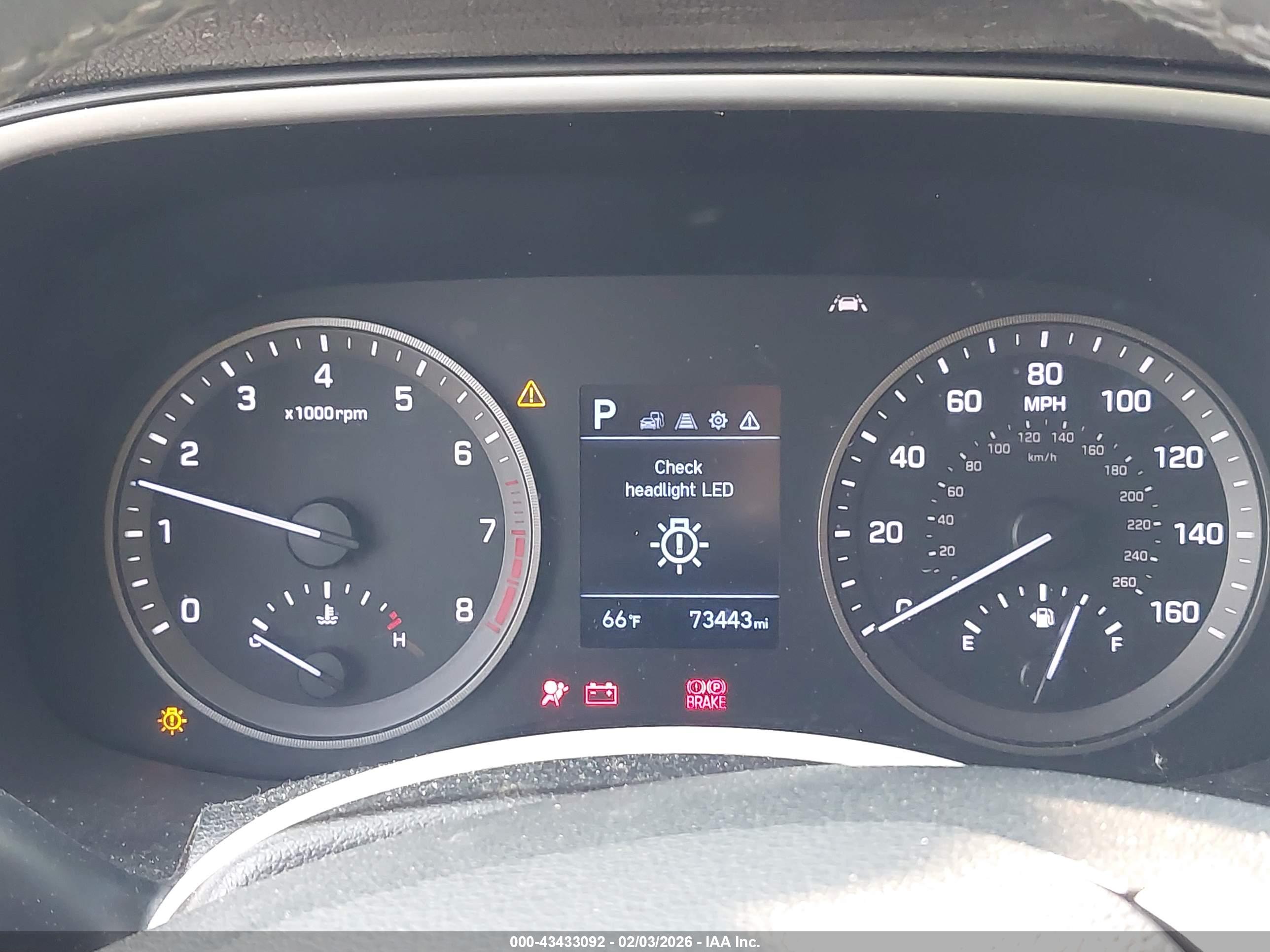 HYUNDAI TUCSON image 7