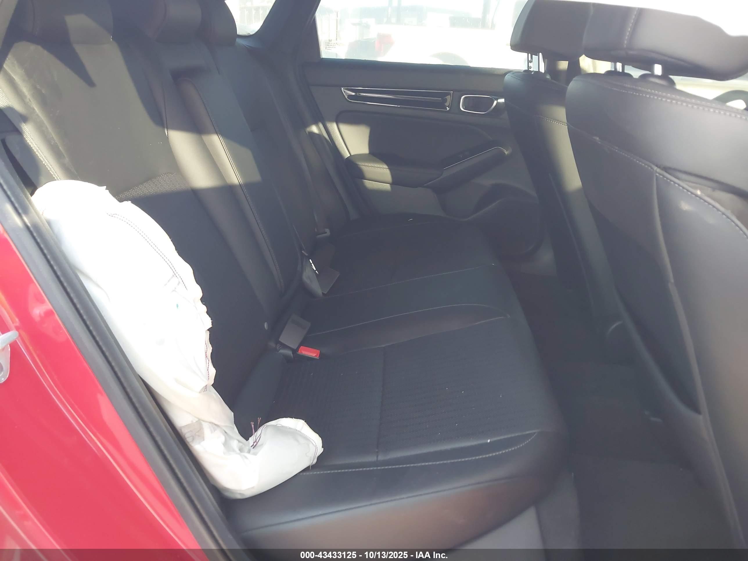 HONDA CIVIC image 8