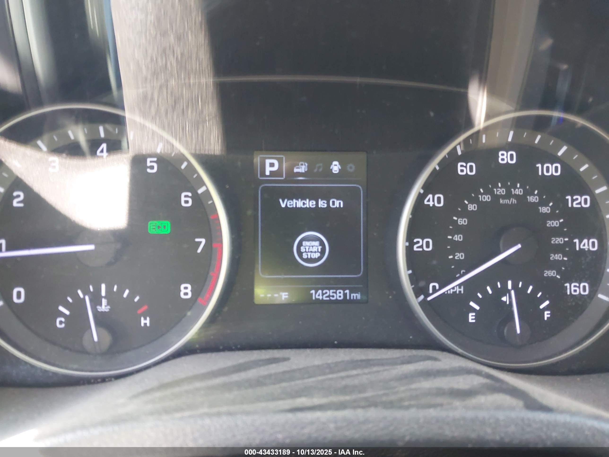 HYUNDAI ELANTRA image 7