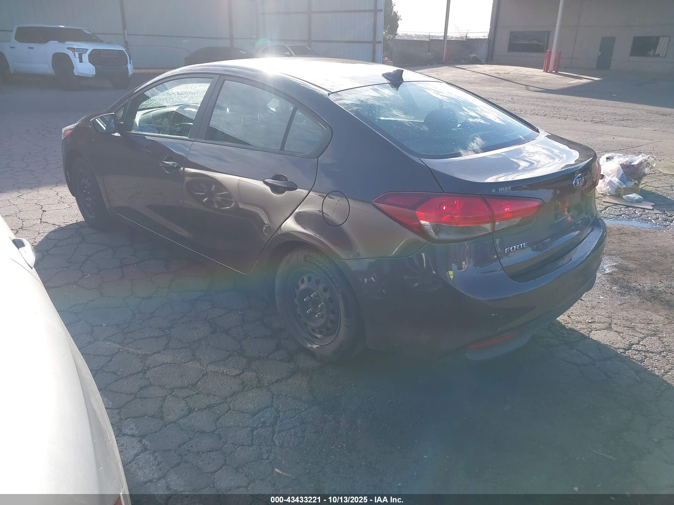 KIA FORTE image 3