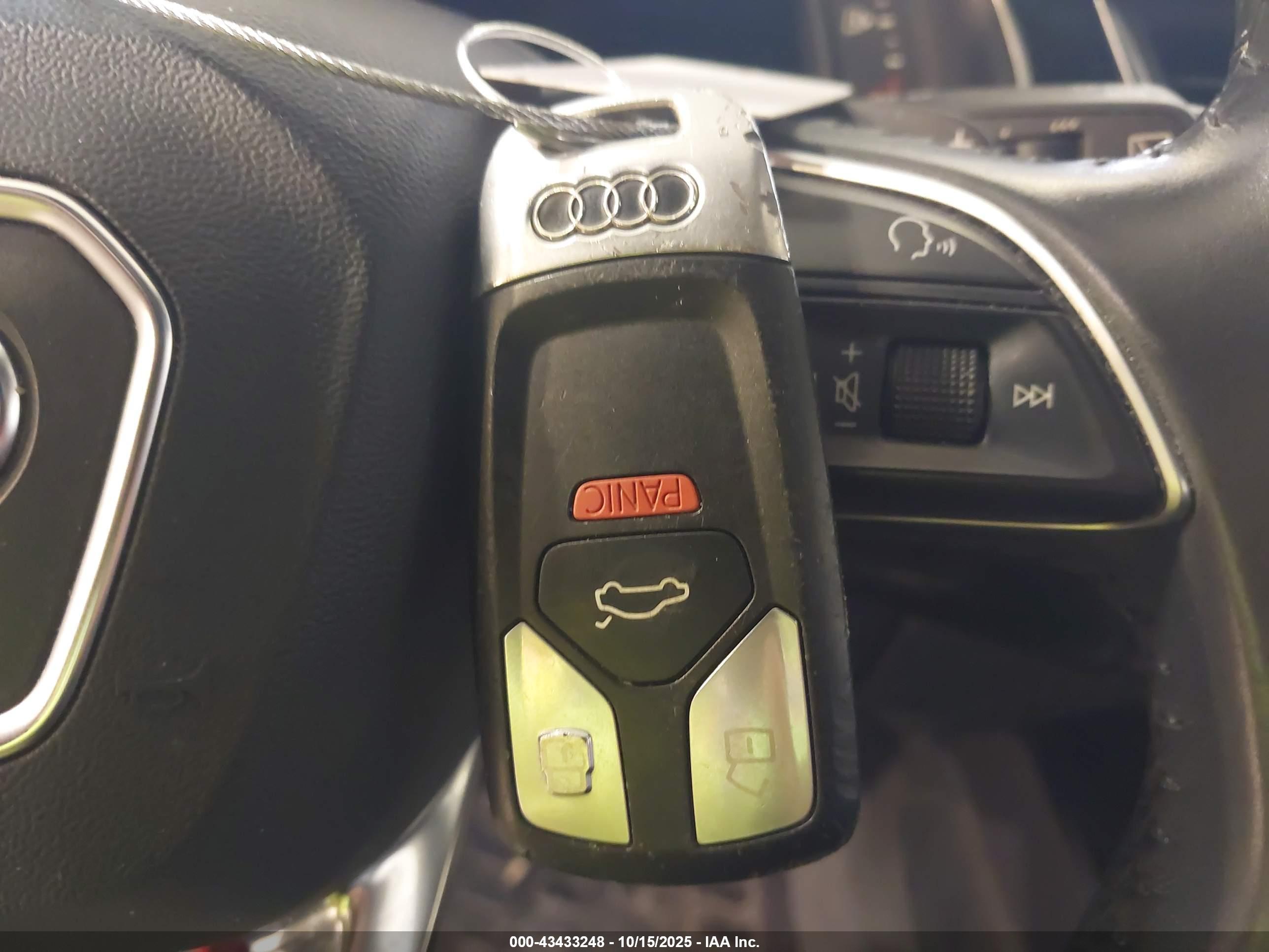 AUDI Q7 image 11