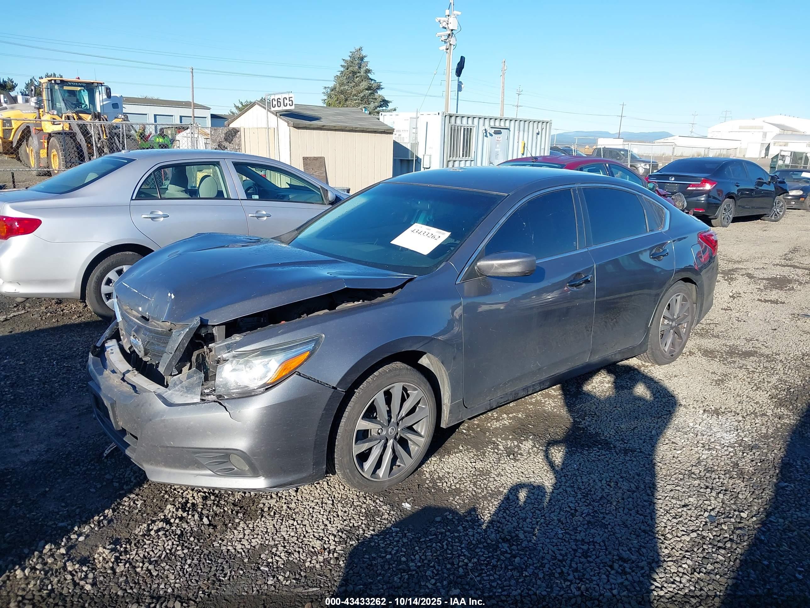 NISSAN ALTIMA image 2