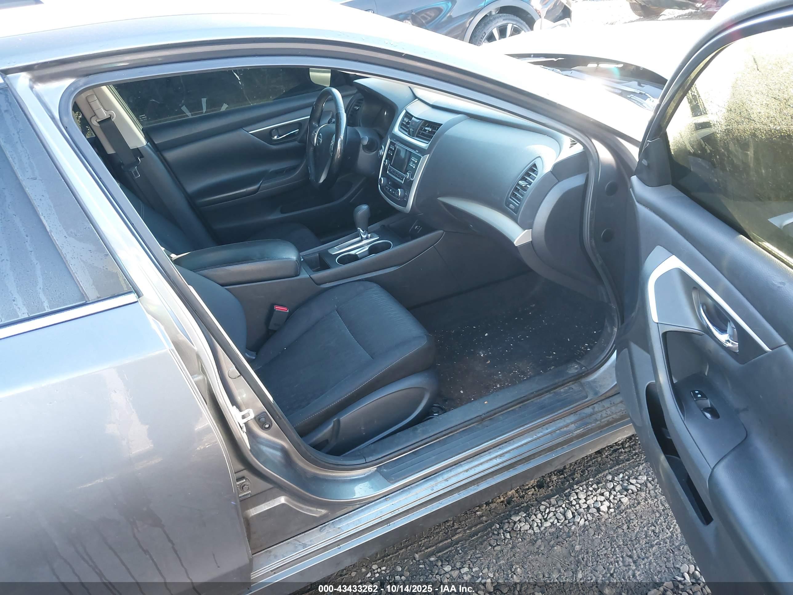 NISSAN ALTIMA image 5