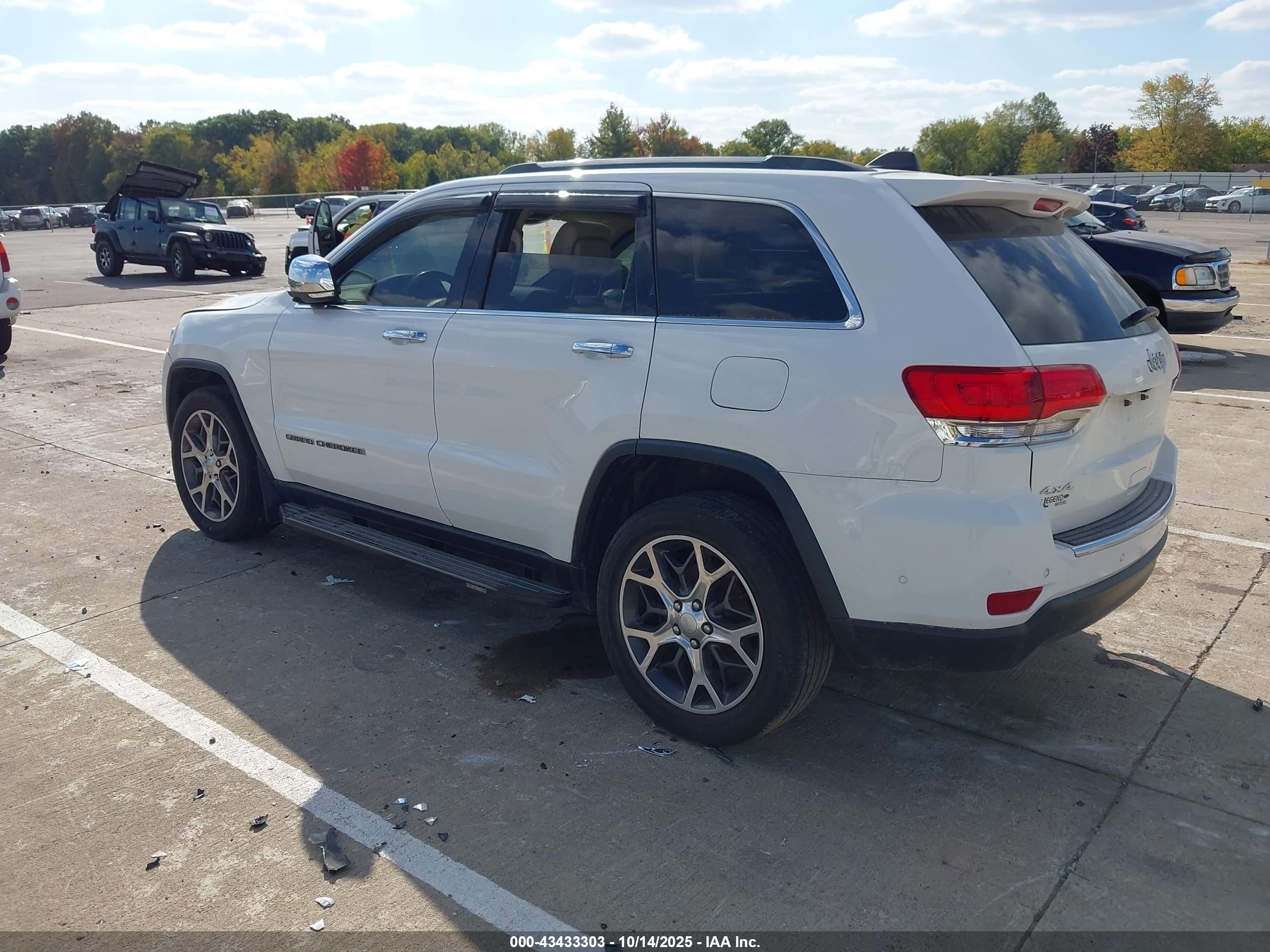 JEEP GRAND image 3