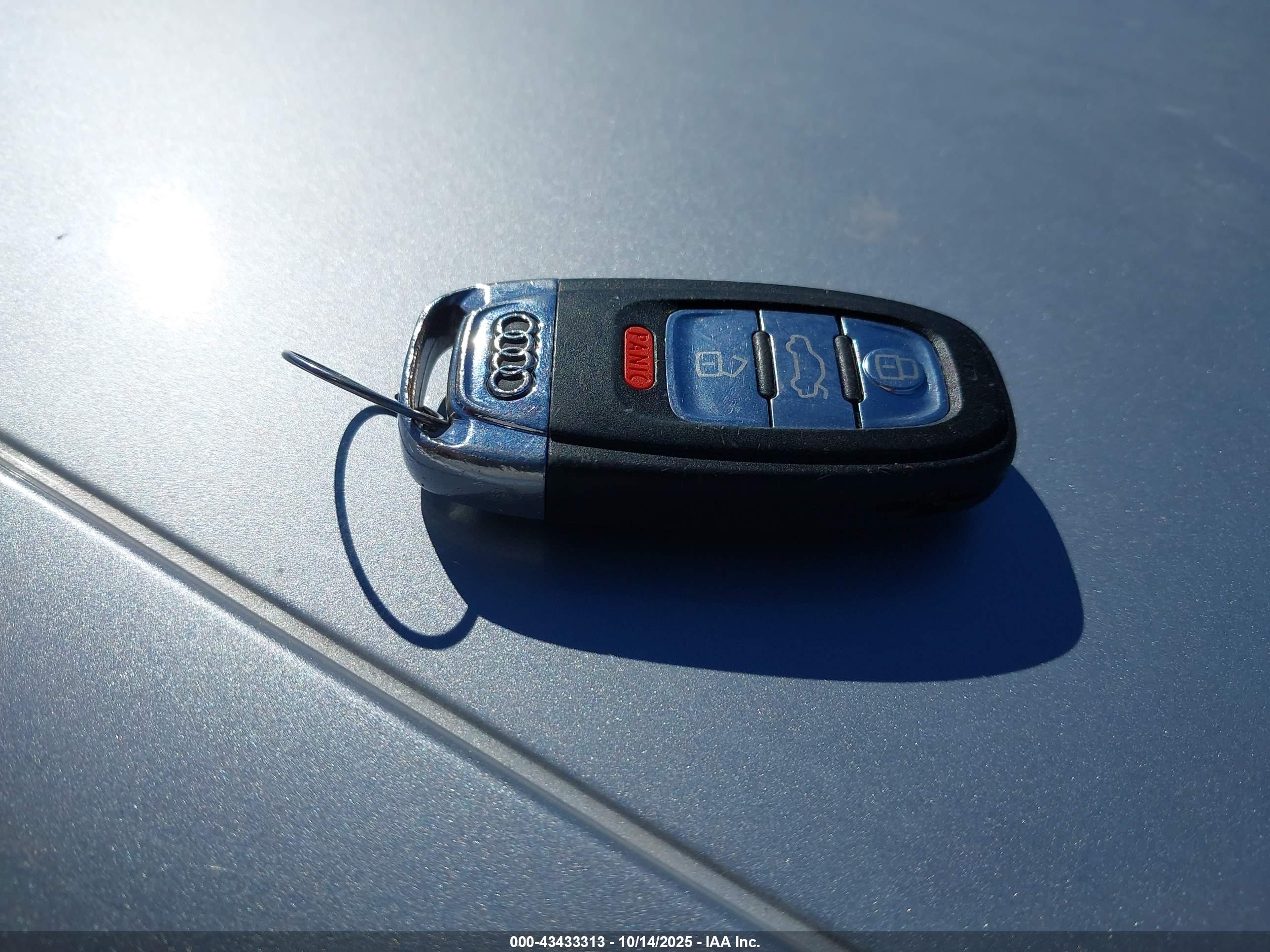 AUDI A4 image 11