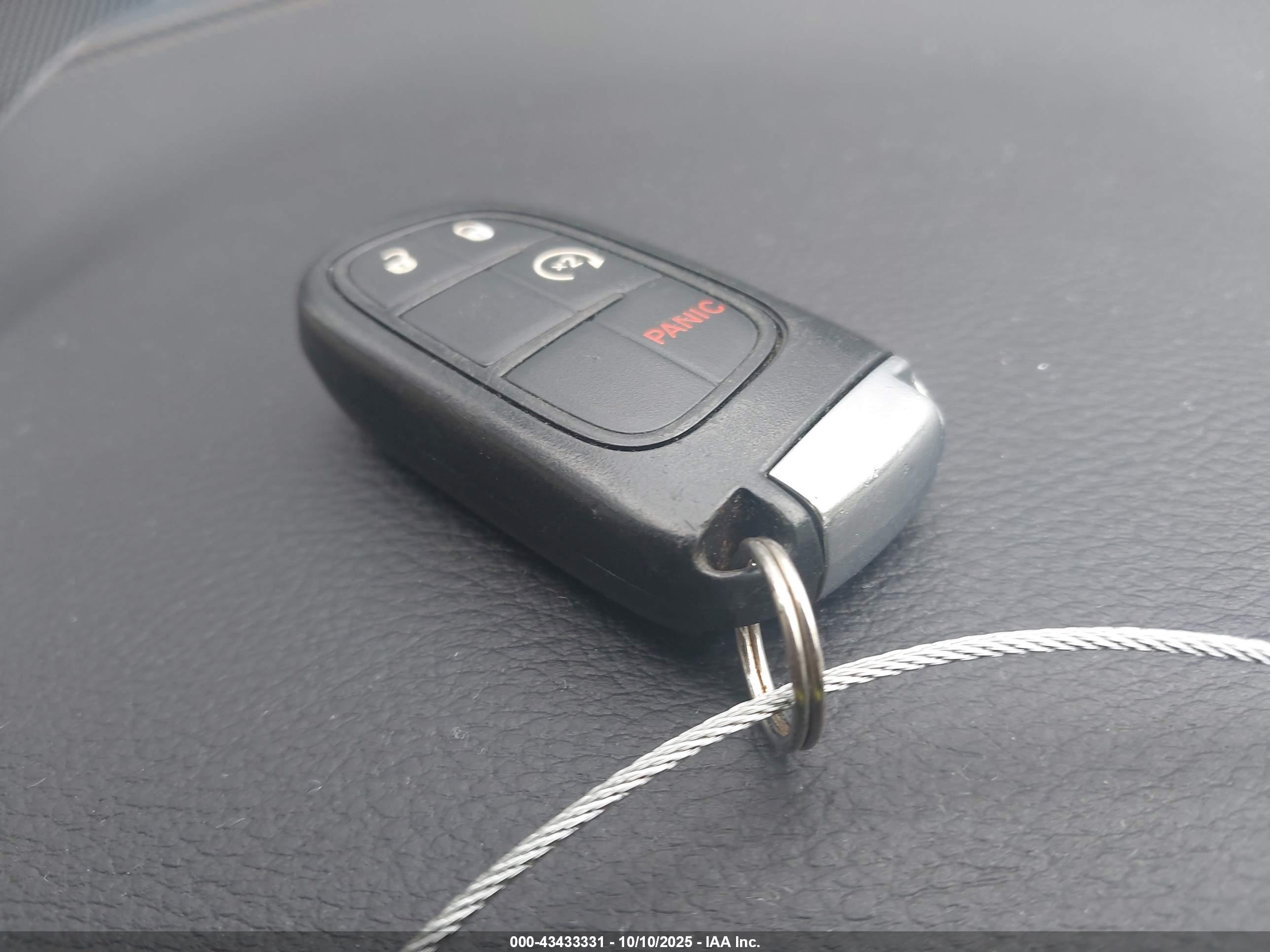 JEEP CHEROKEE image 11