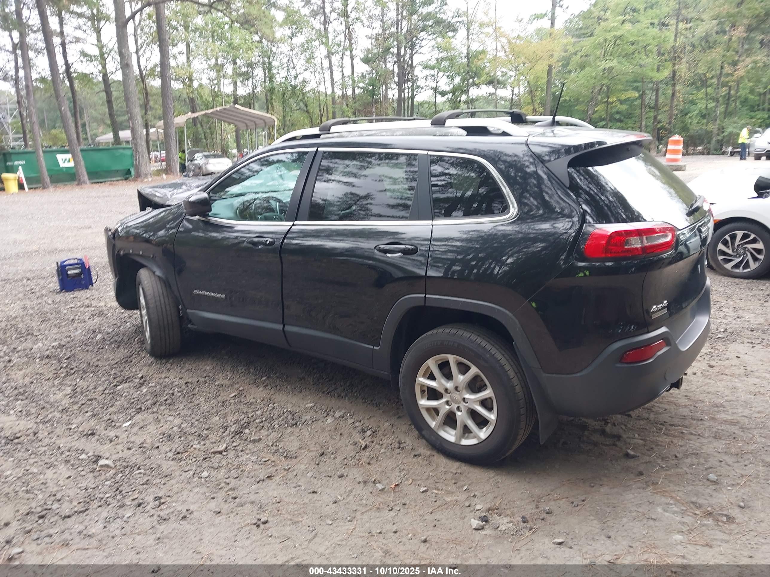 JEEP CHEROKEE image 3