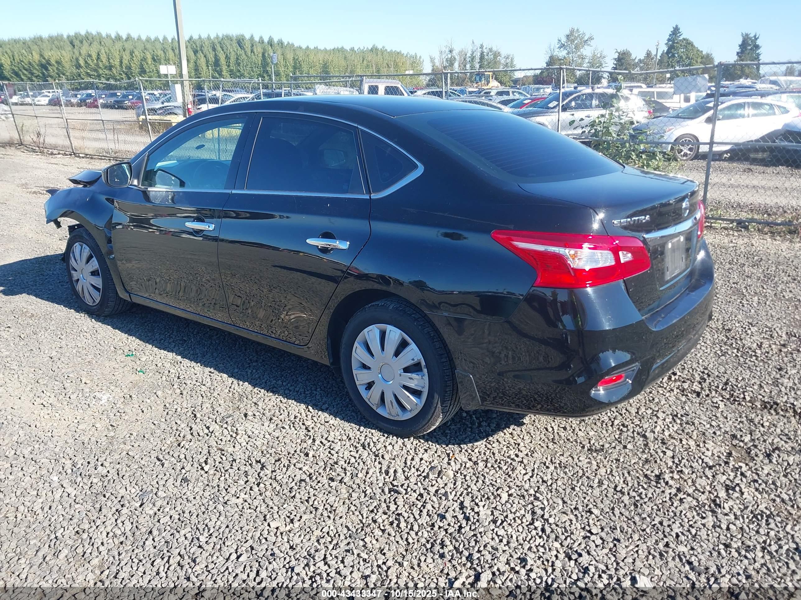 NISSAN SENTRA image 3