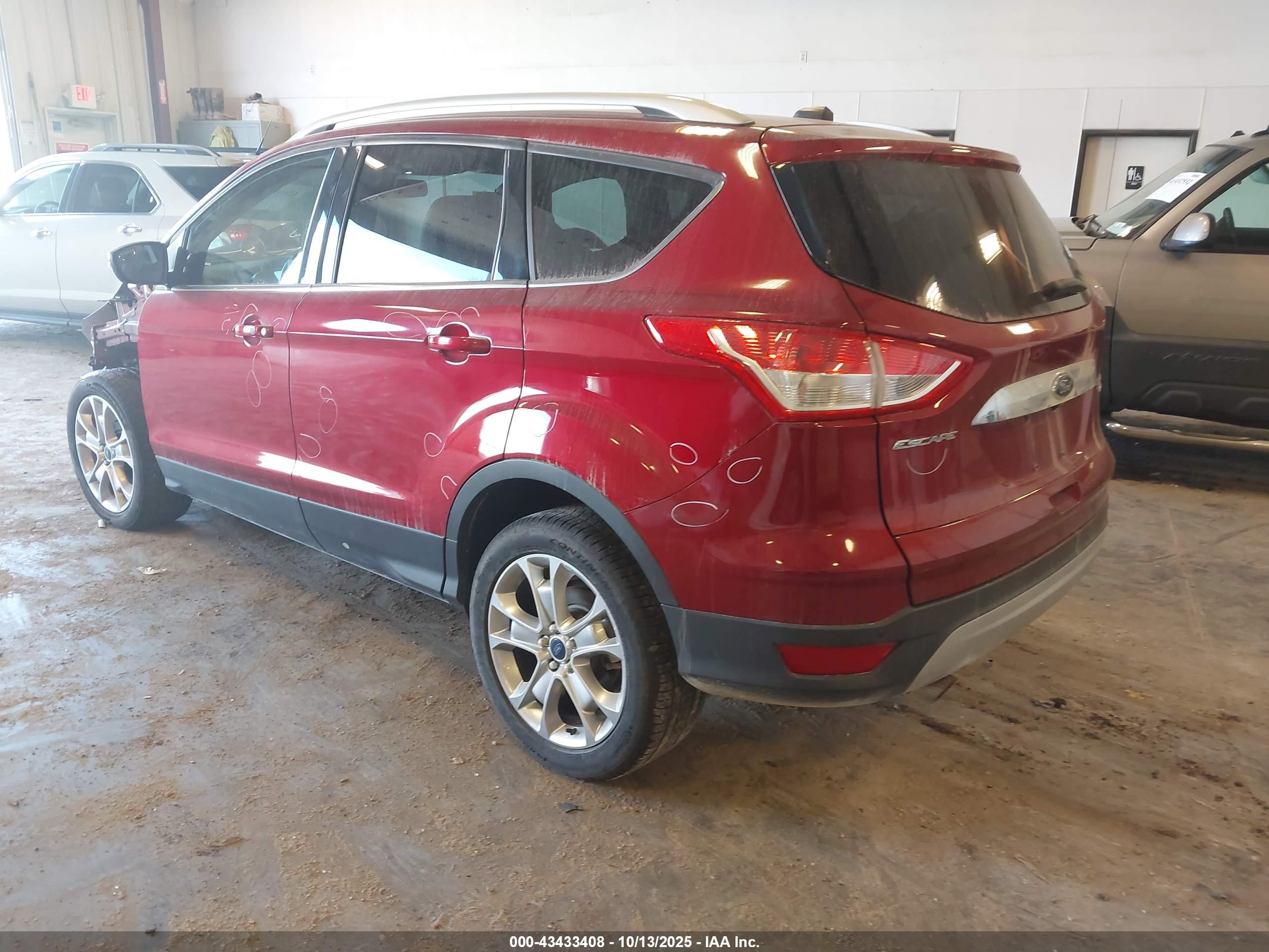 FORD ESCAPE image 3