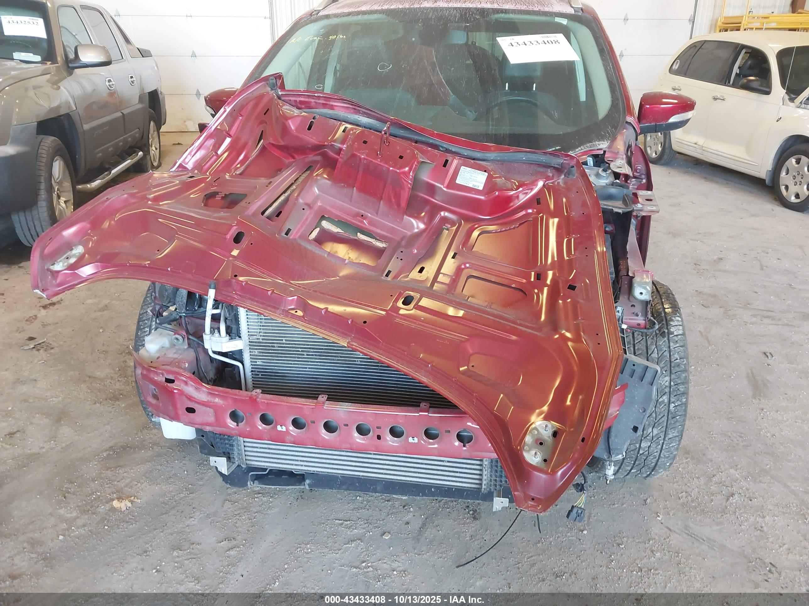 FORD ESCAPE image 6