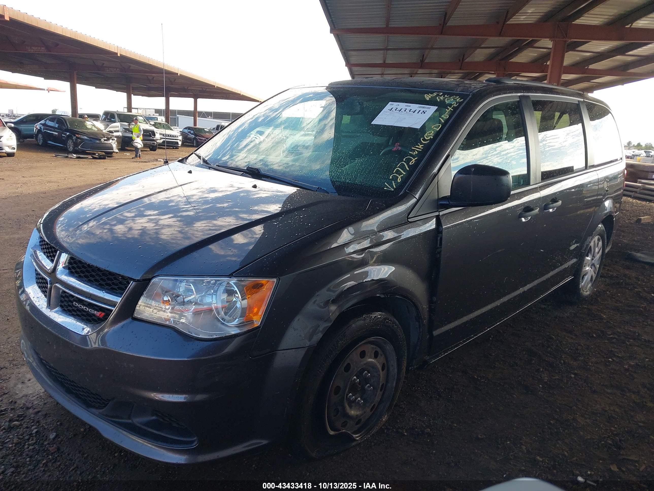 DODGE GRAND image 2