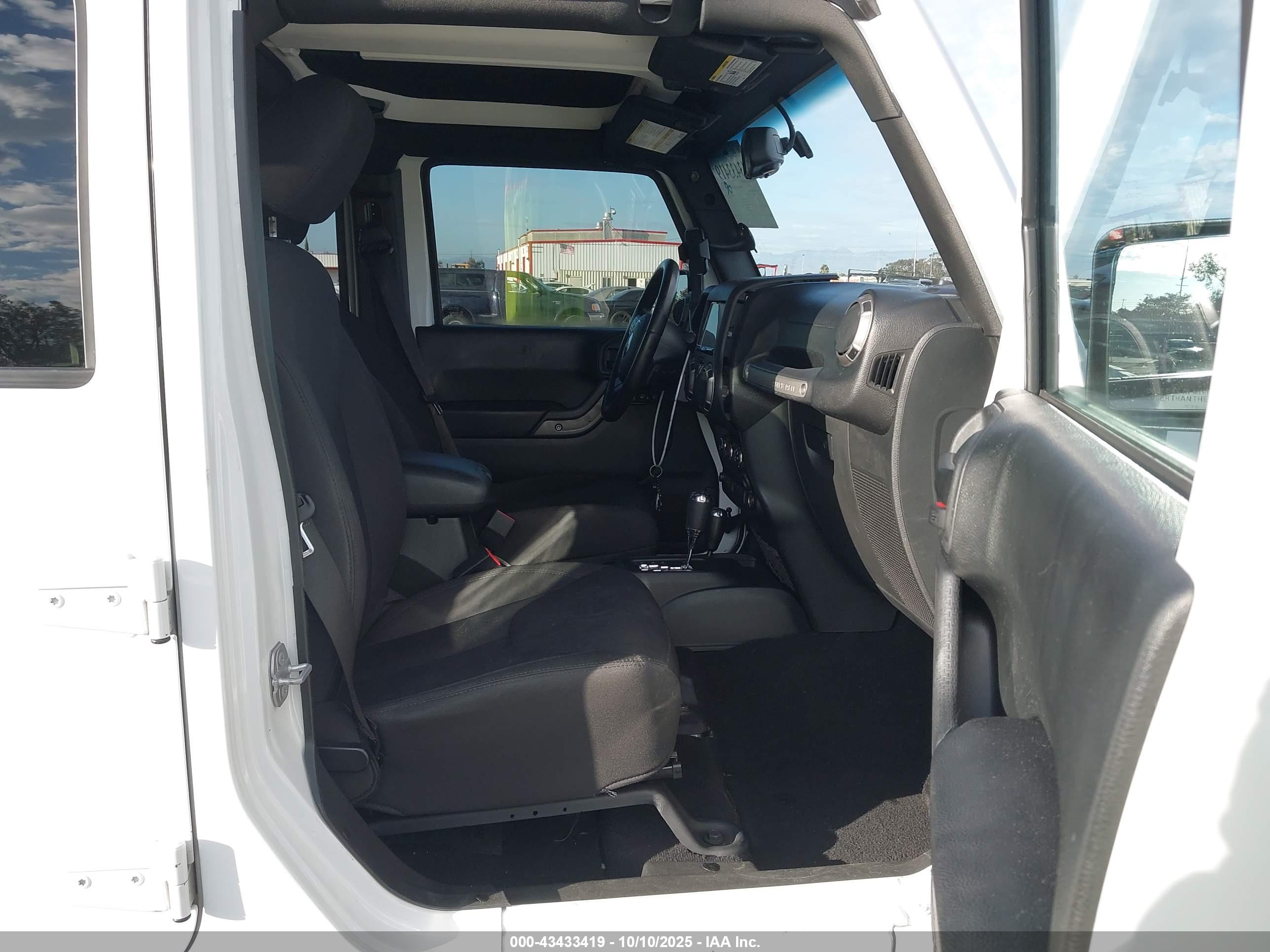 JEEP WRANGLER image 5