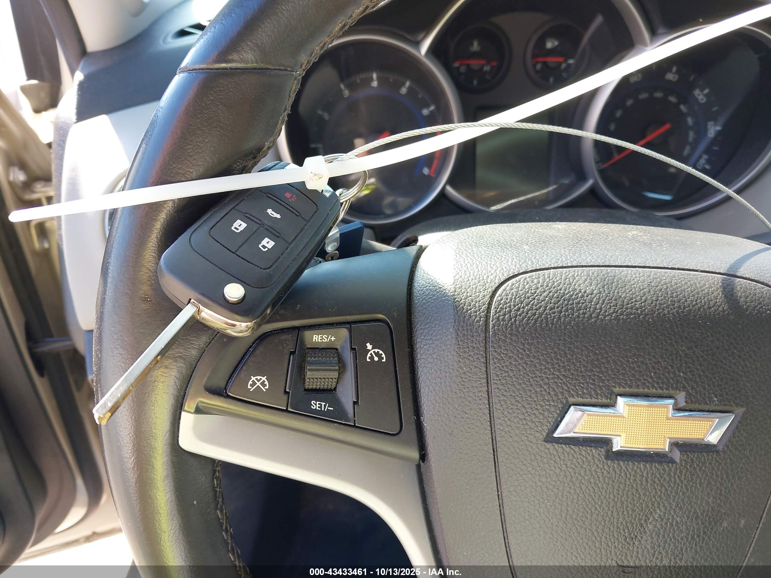 CHEVROLET CRUZE image 11