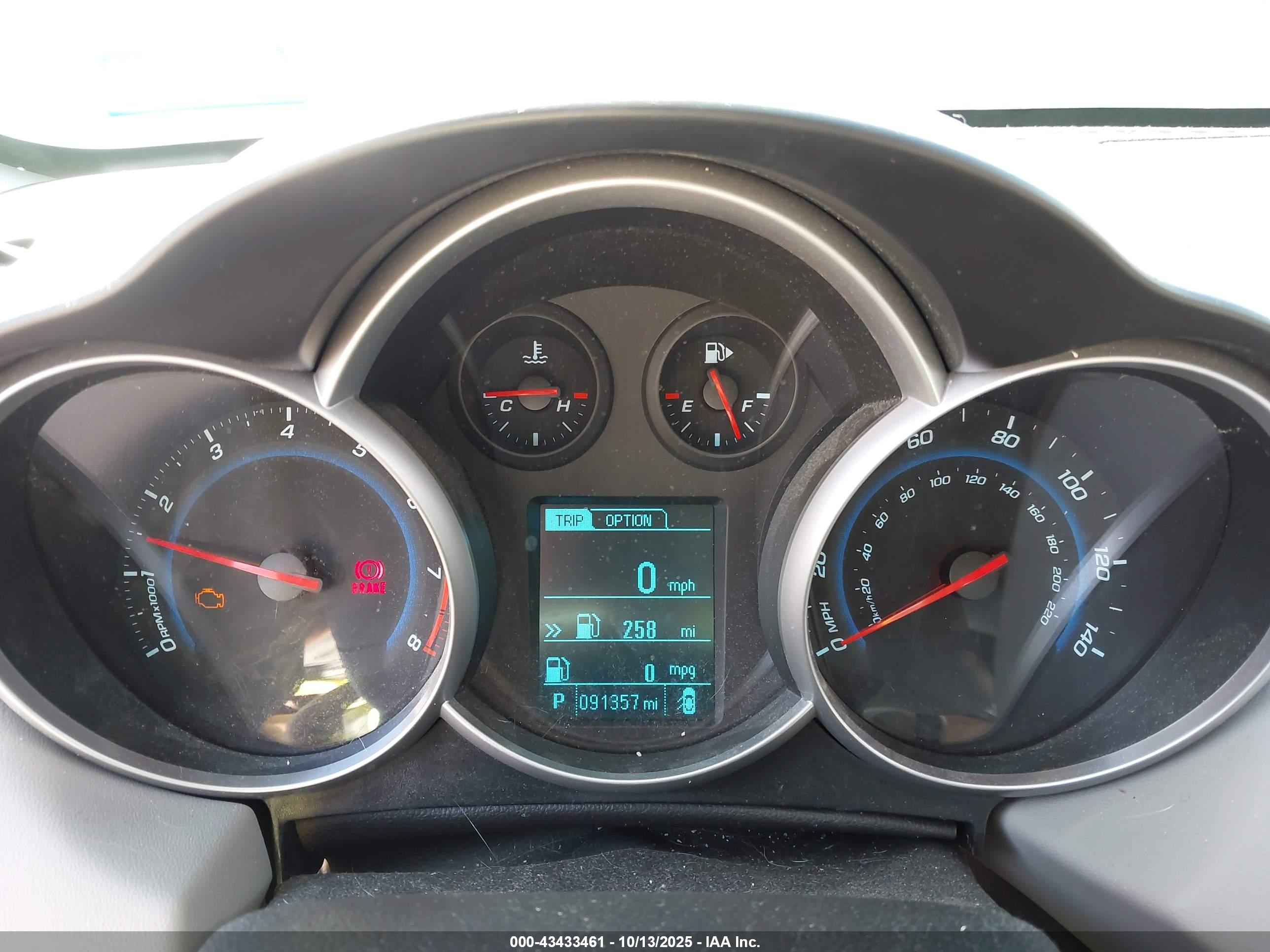 CHEVROLET CRUZE image 7
