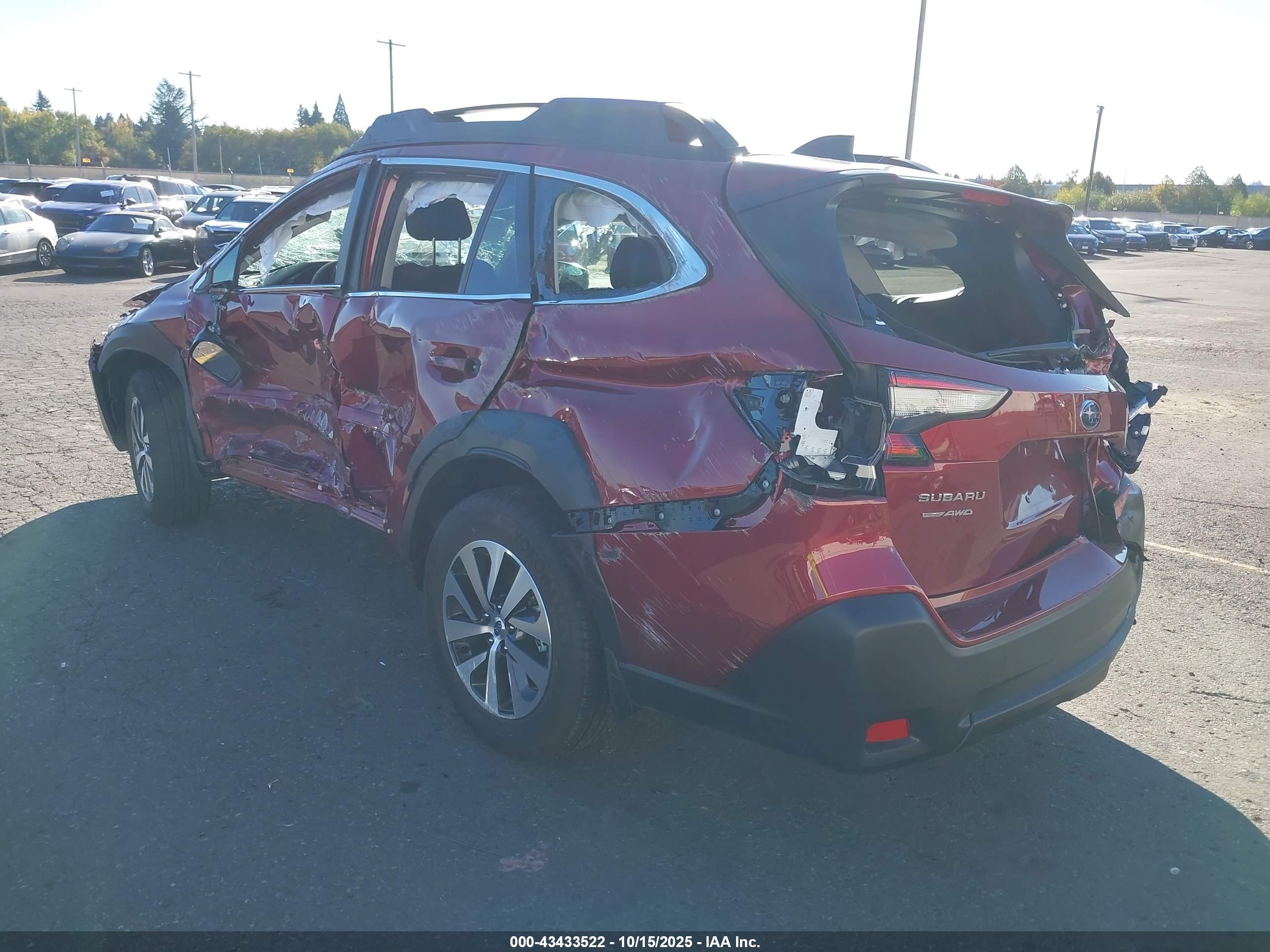 SUBARU OUTBACK image 3