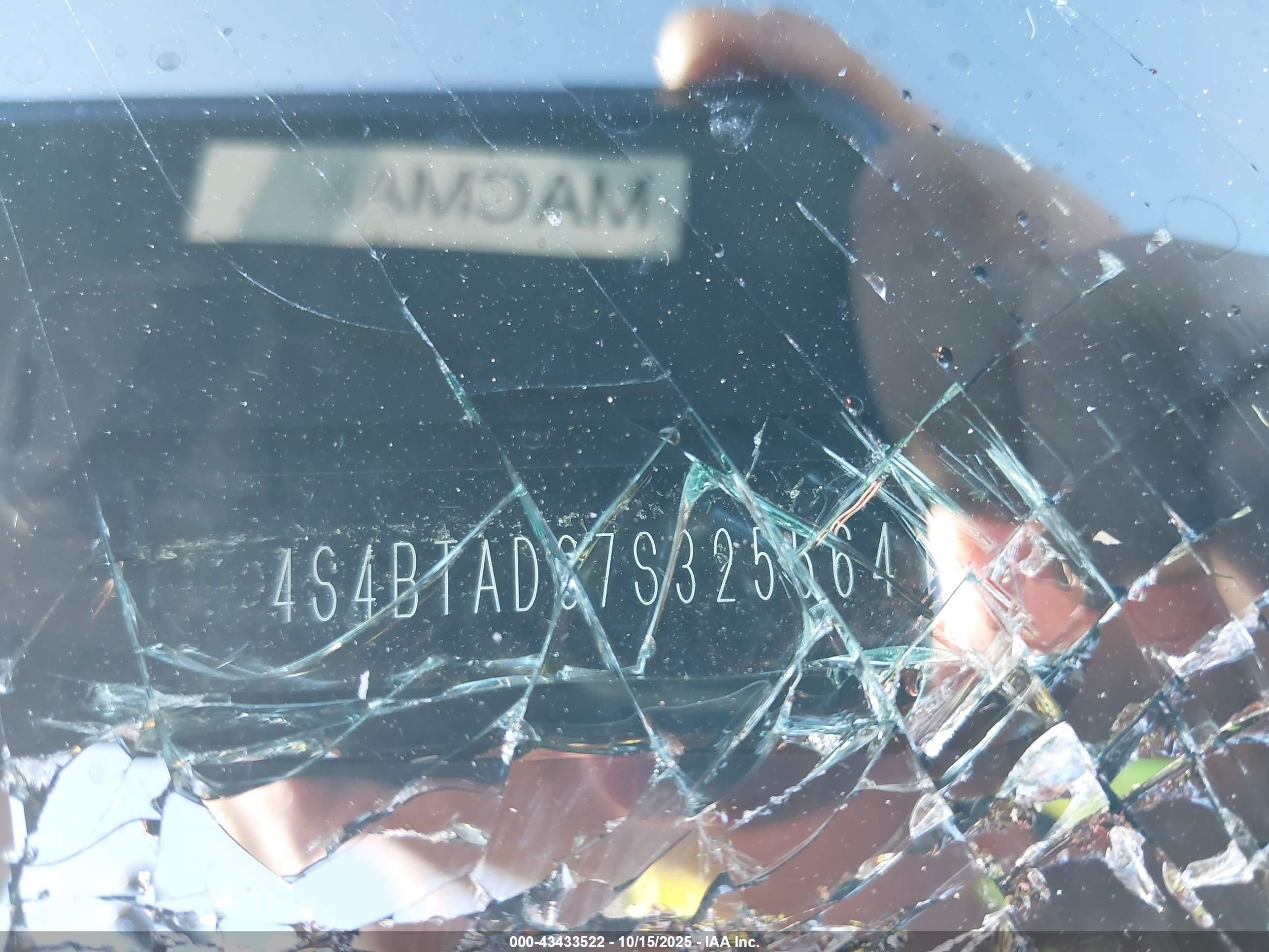 SUBARU OUTBACK image 9