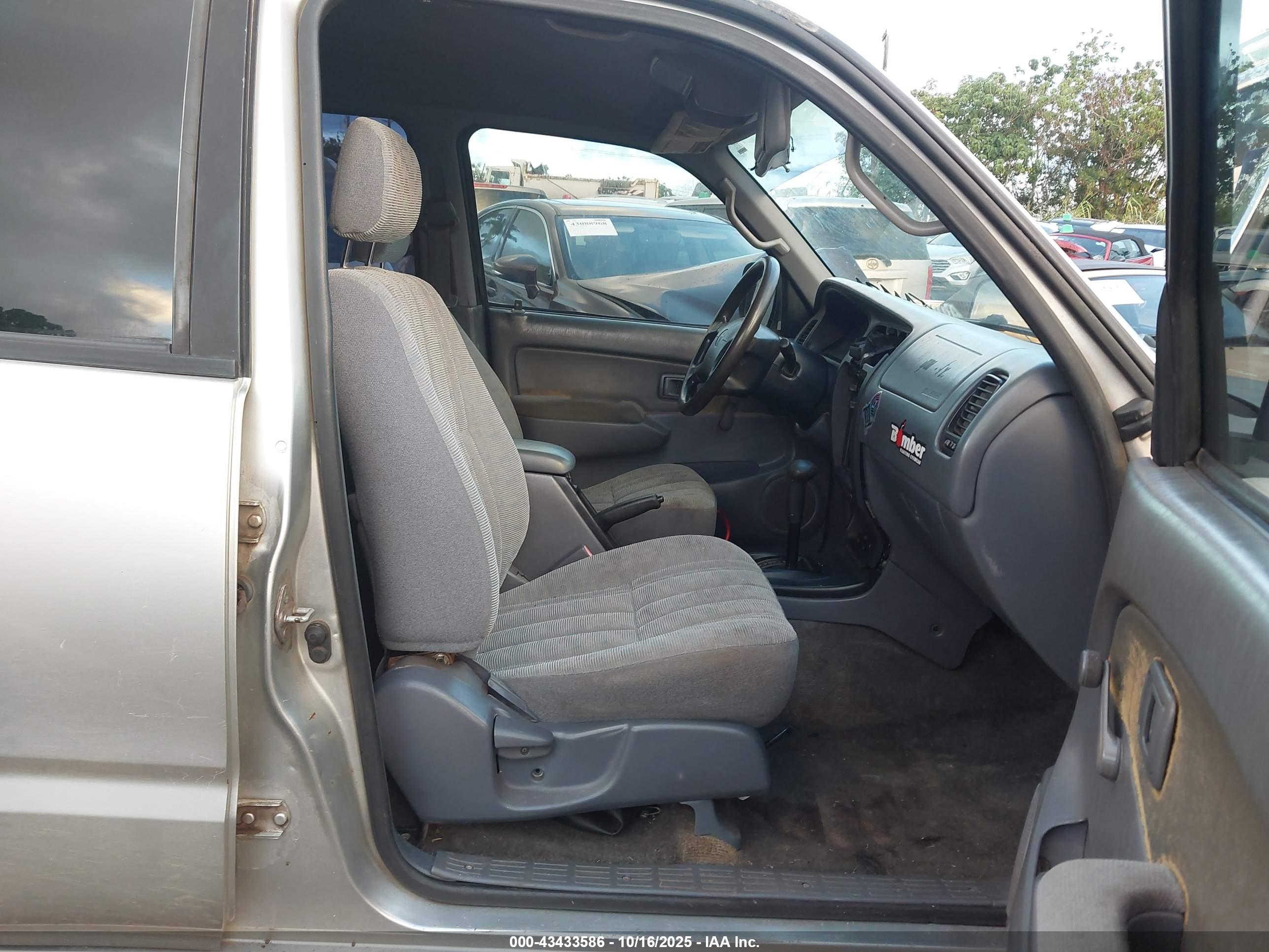 TOYOTA 4RUNNER image 5