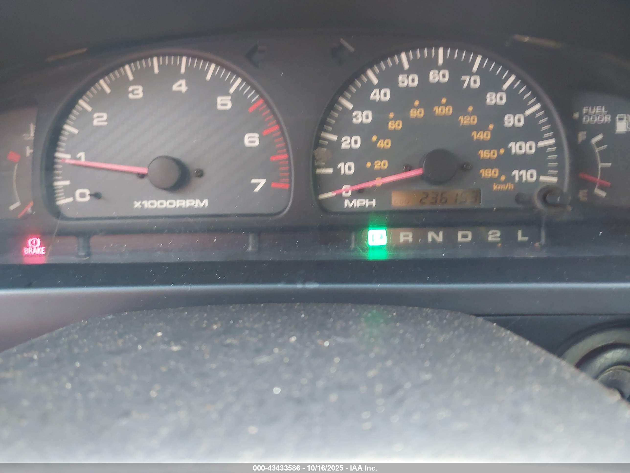 TOYOTA 4RUNNER image 7