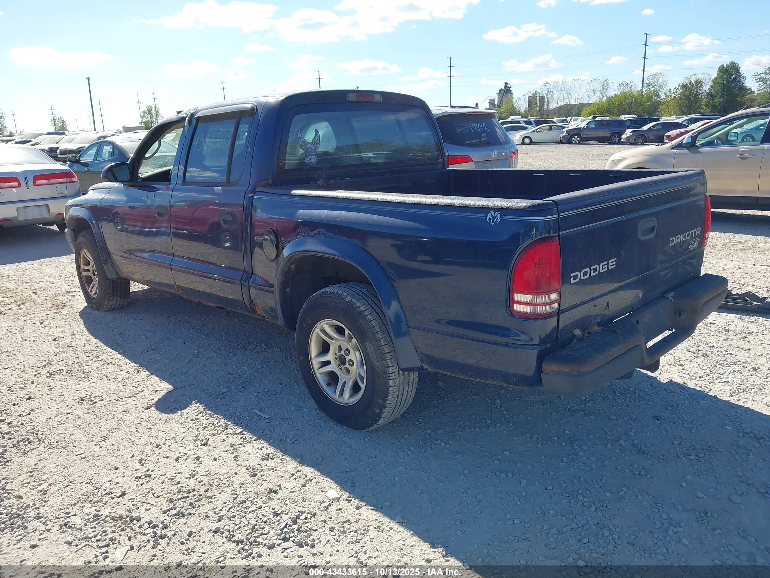 DODGE DAKOTA image 3