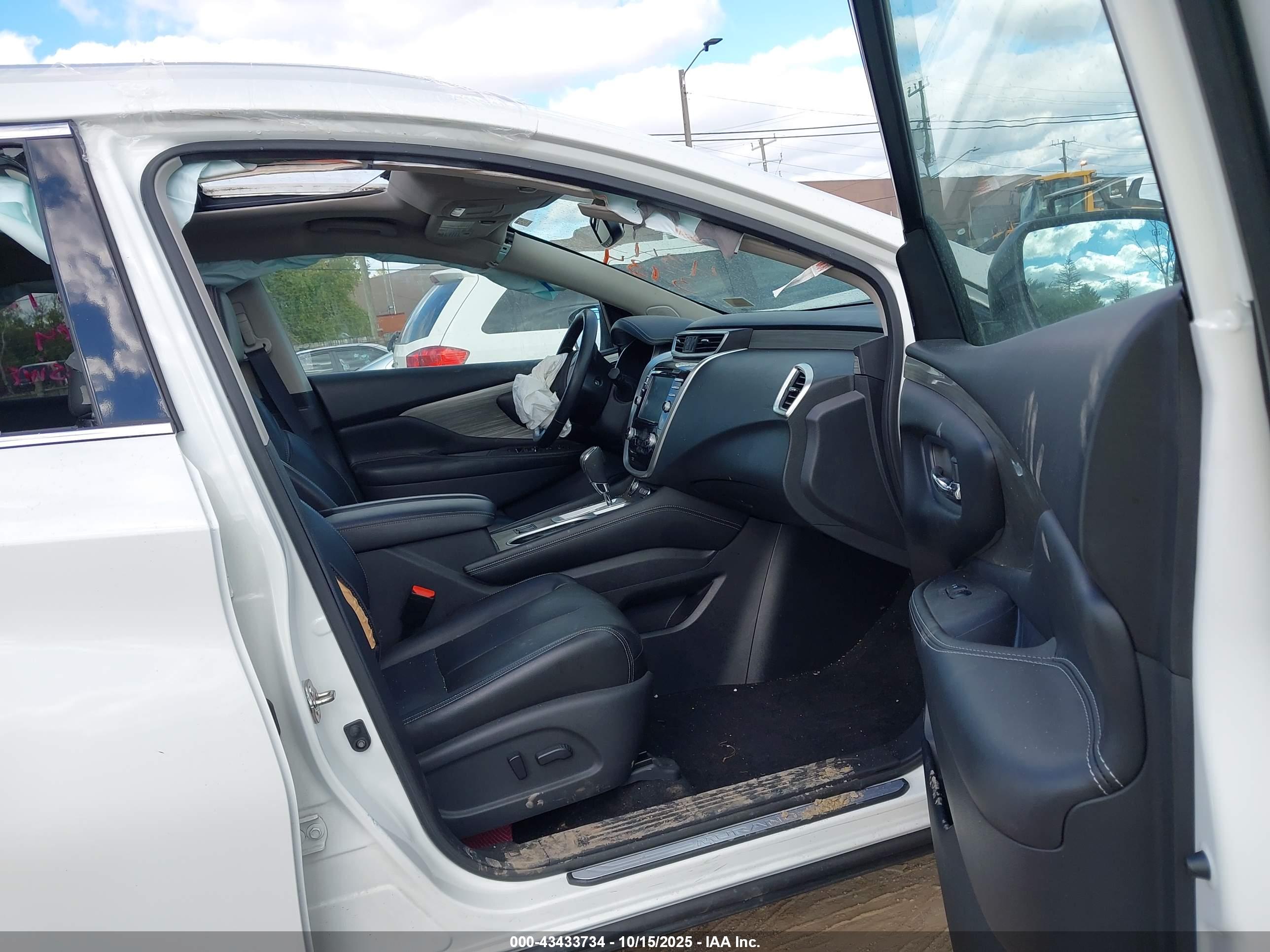 NISSAN MURANO image 5