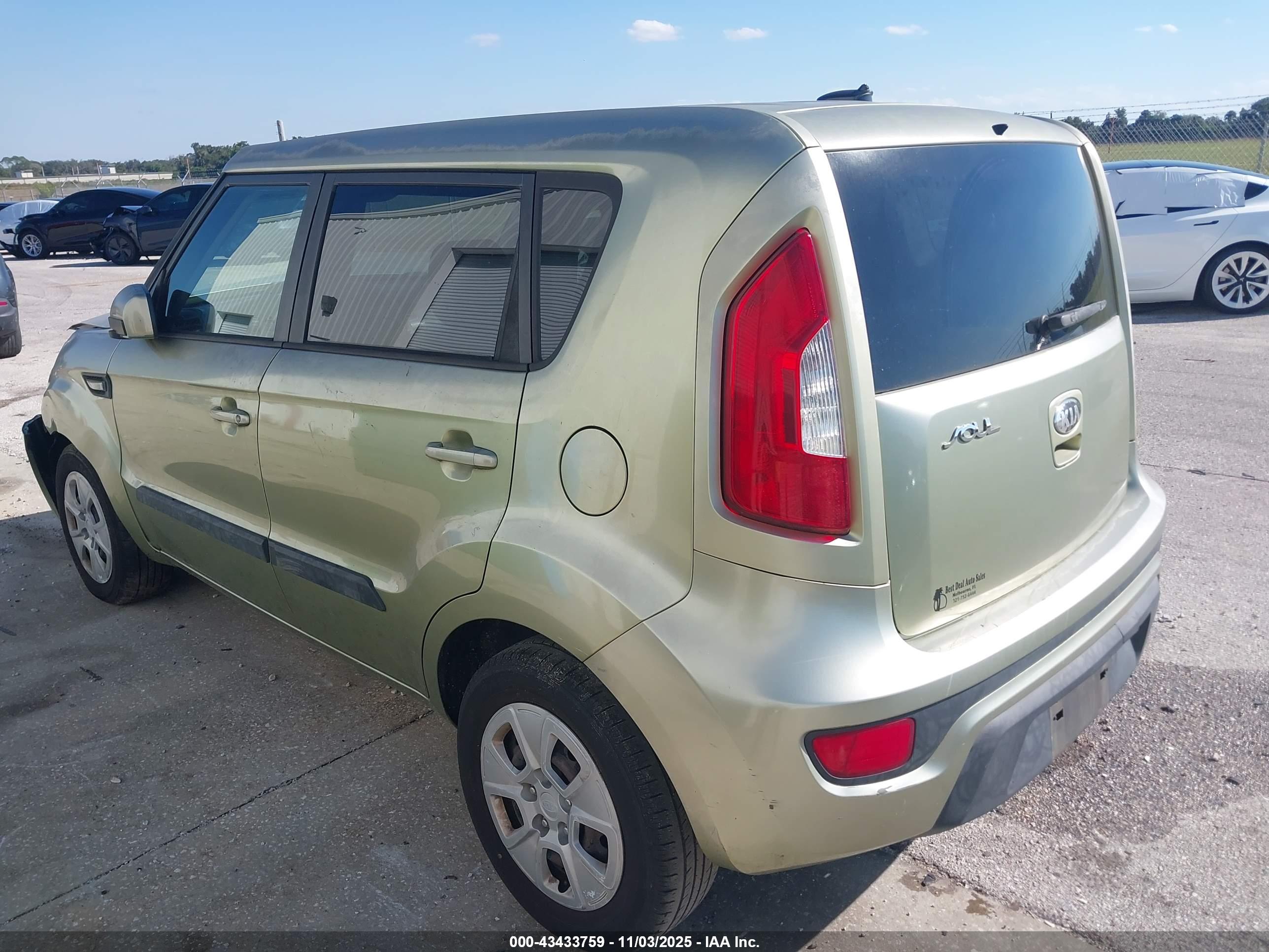 KIA SOUL image 3