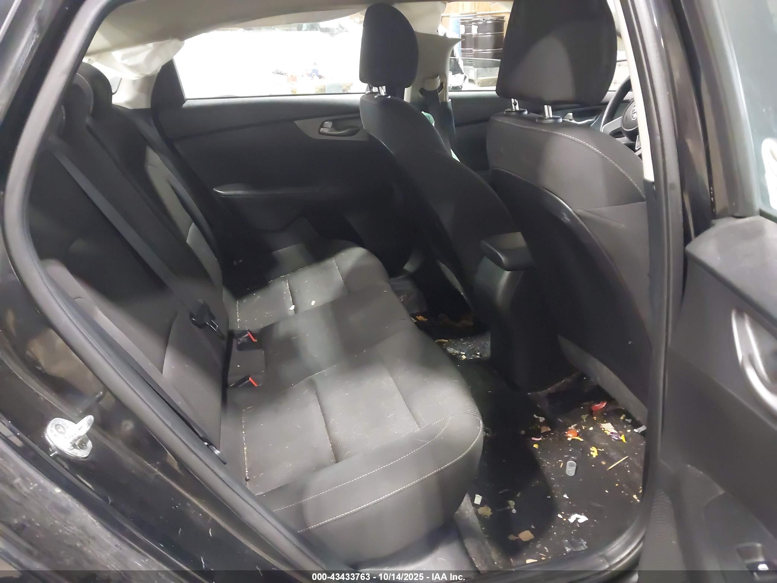 KIA FORTE image 8