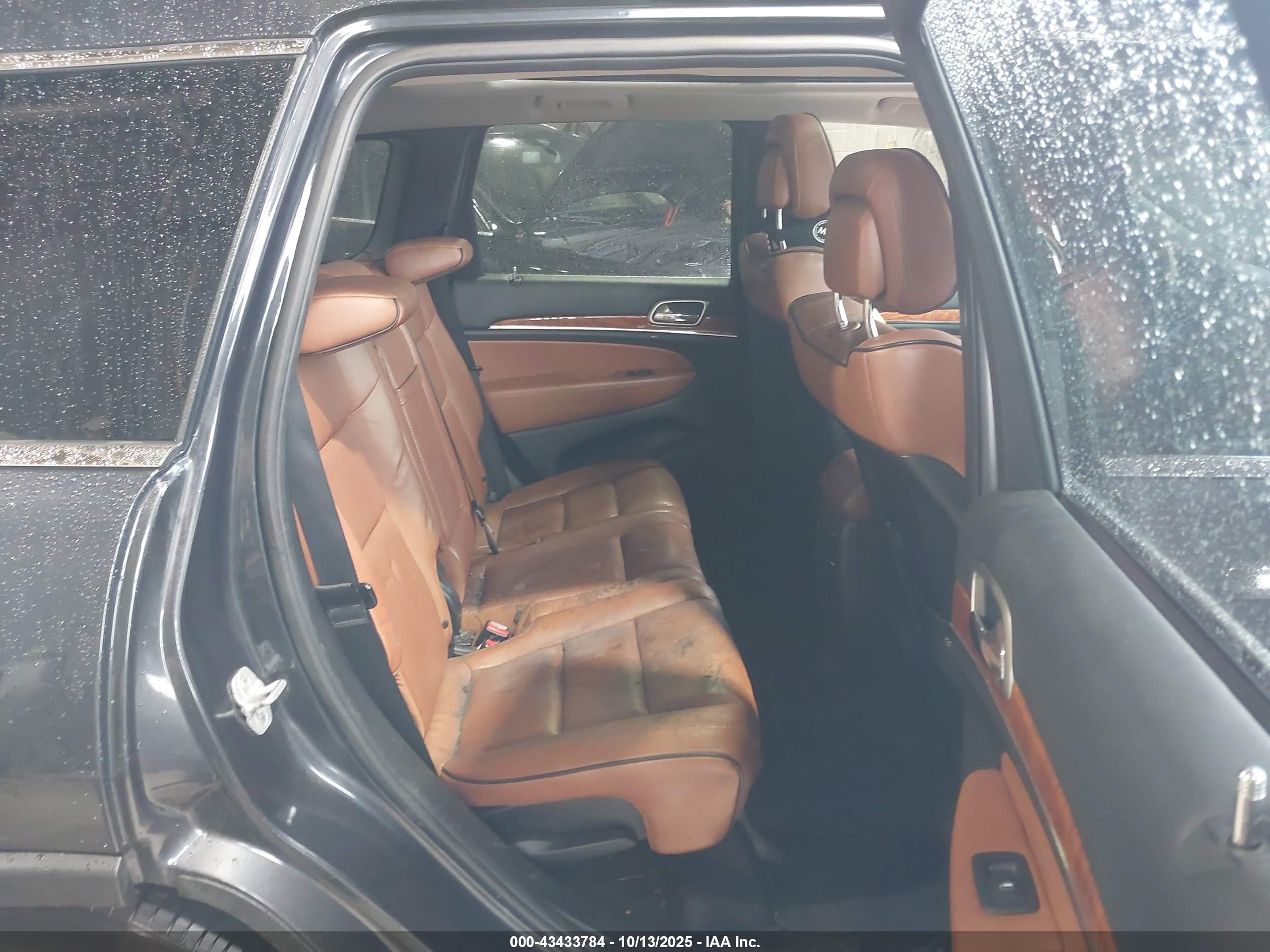 JEEP GRAND image 8