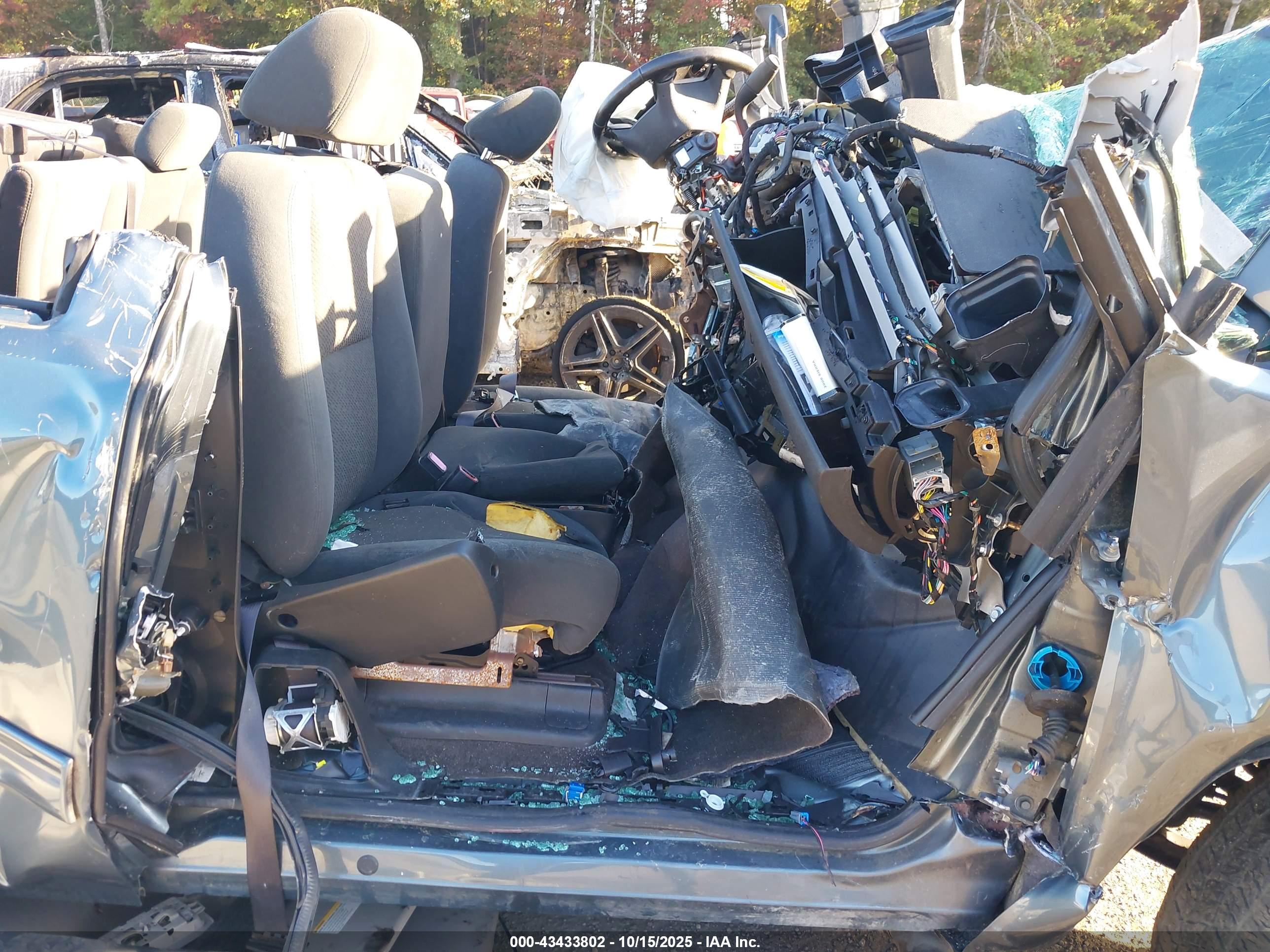 GMC SIERRA image 5