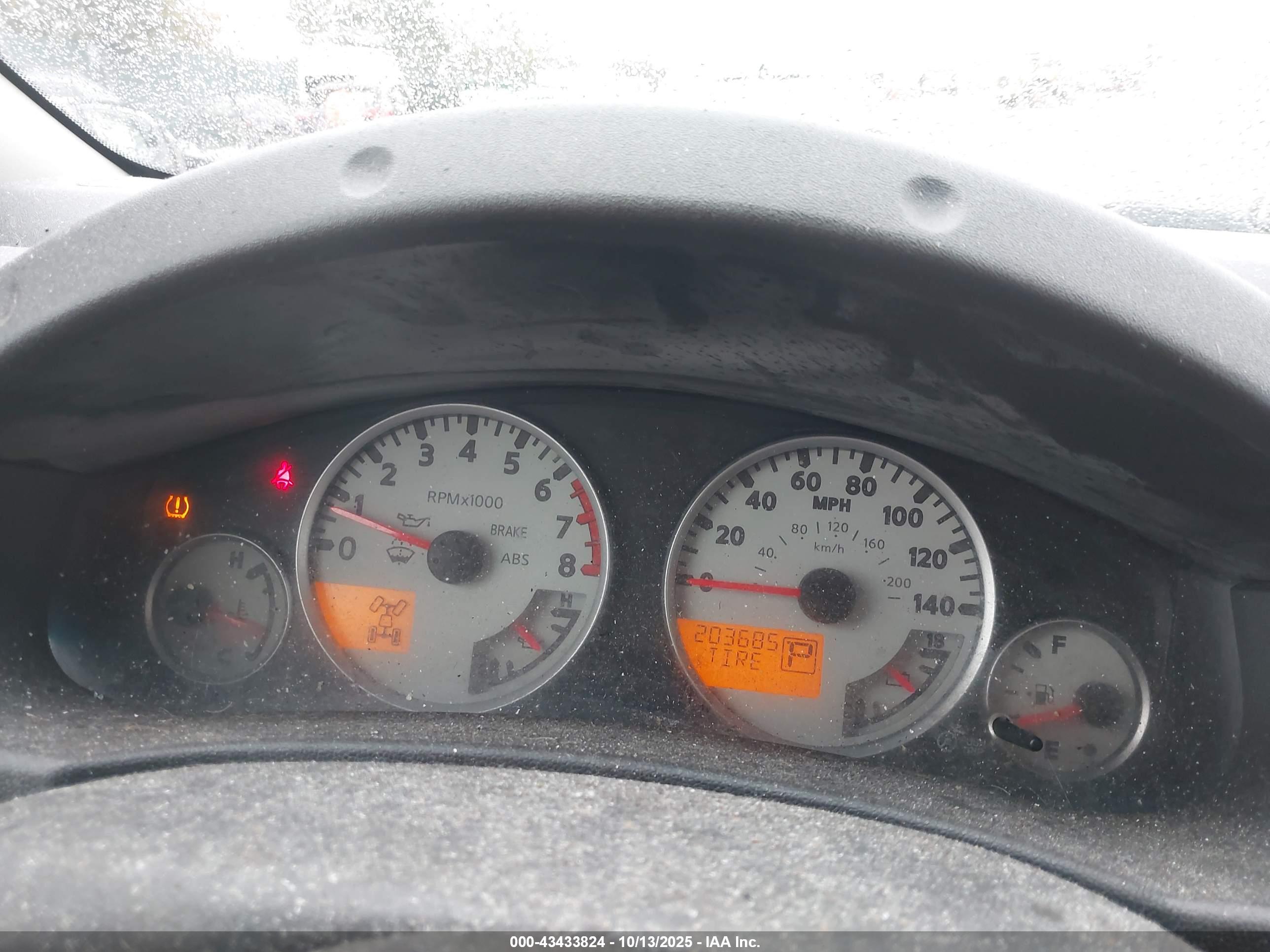 NISSAN FRONTIER image 7