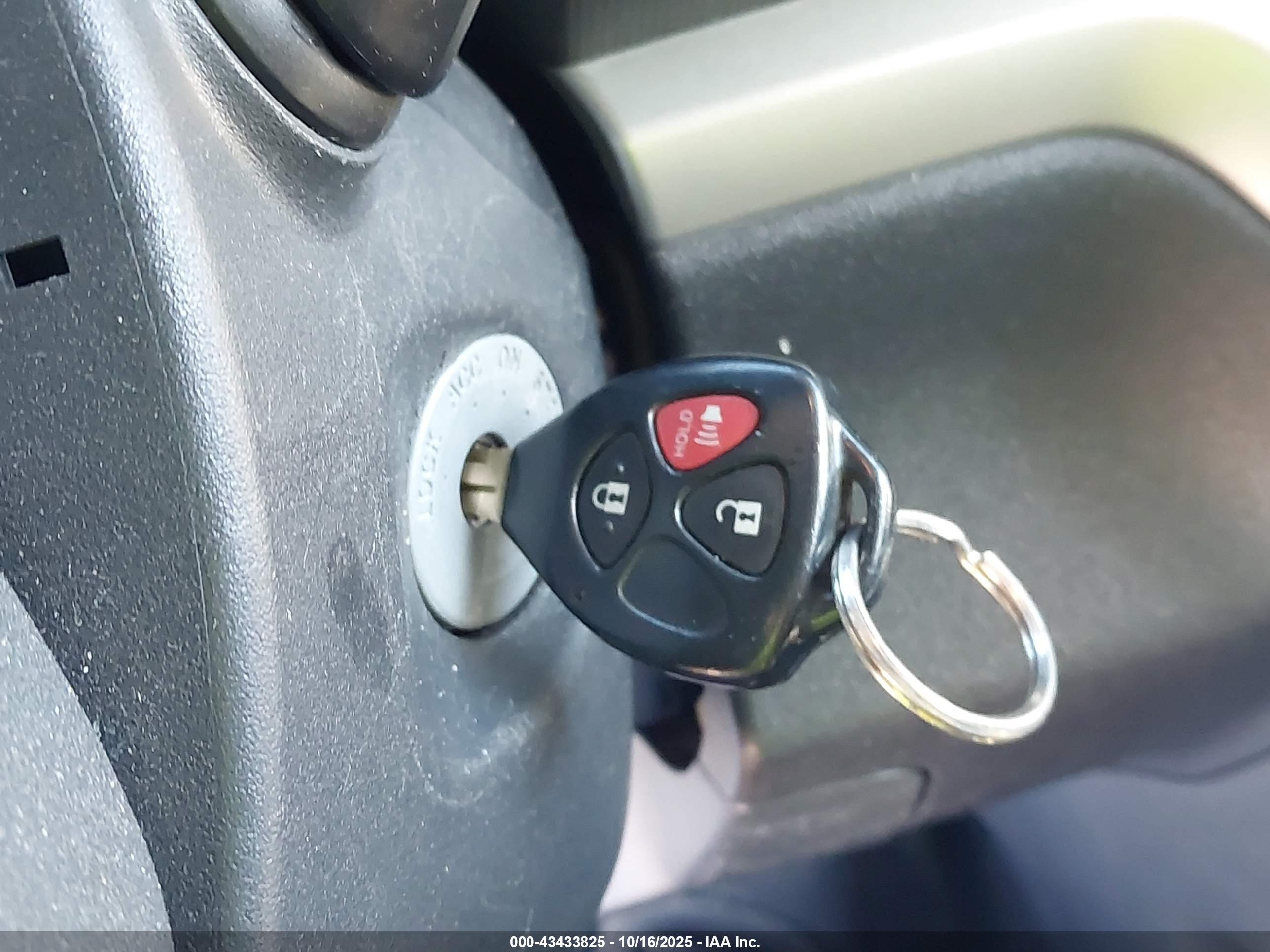 SCION XB image 11