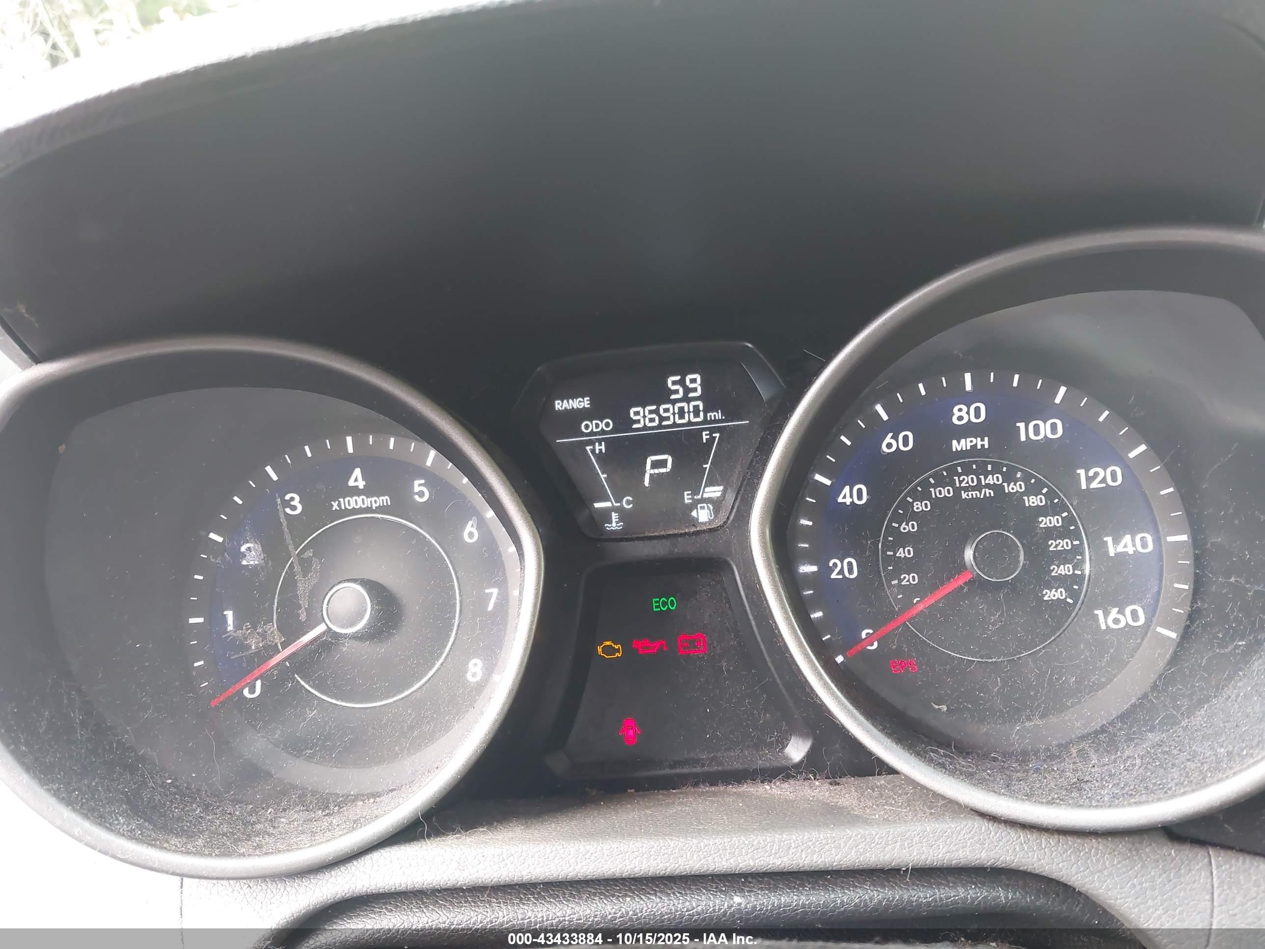 HYUNDAI ELANTRA image 7