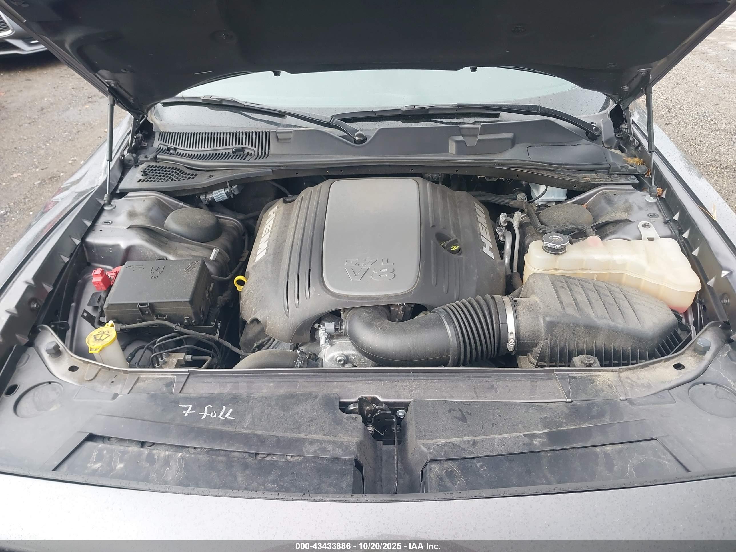 DODGE CHALLENGER image 10
