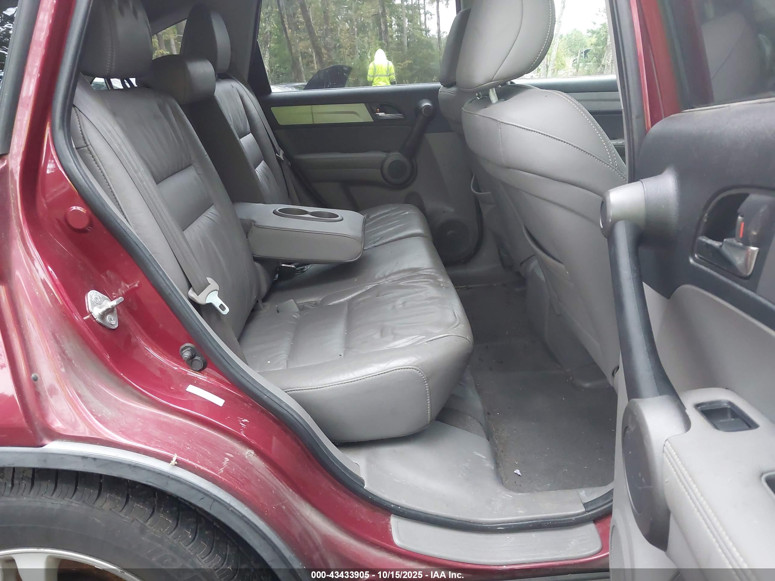 HONDA CR-V image 8