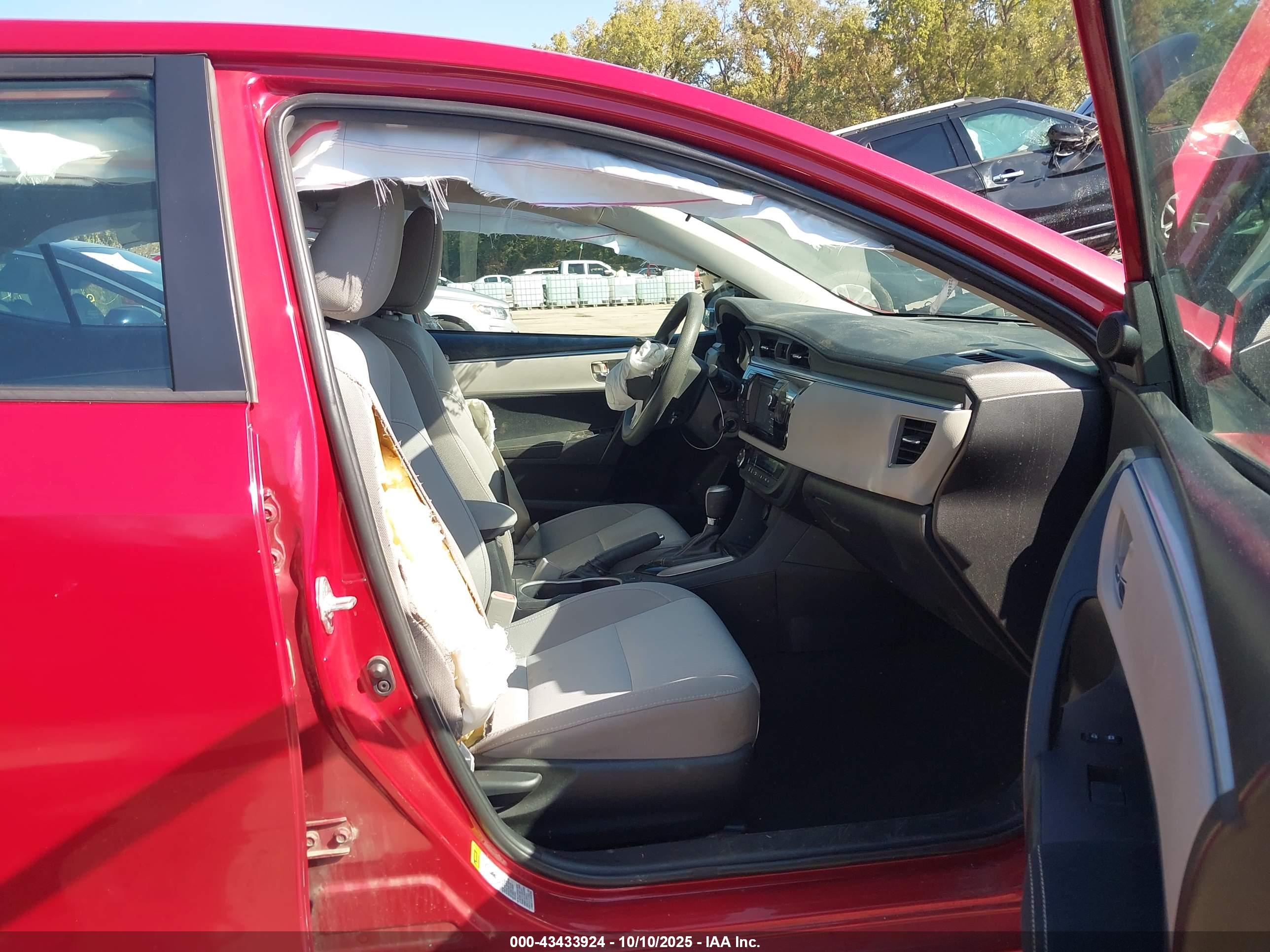 TOYOTA COROLLA image 5