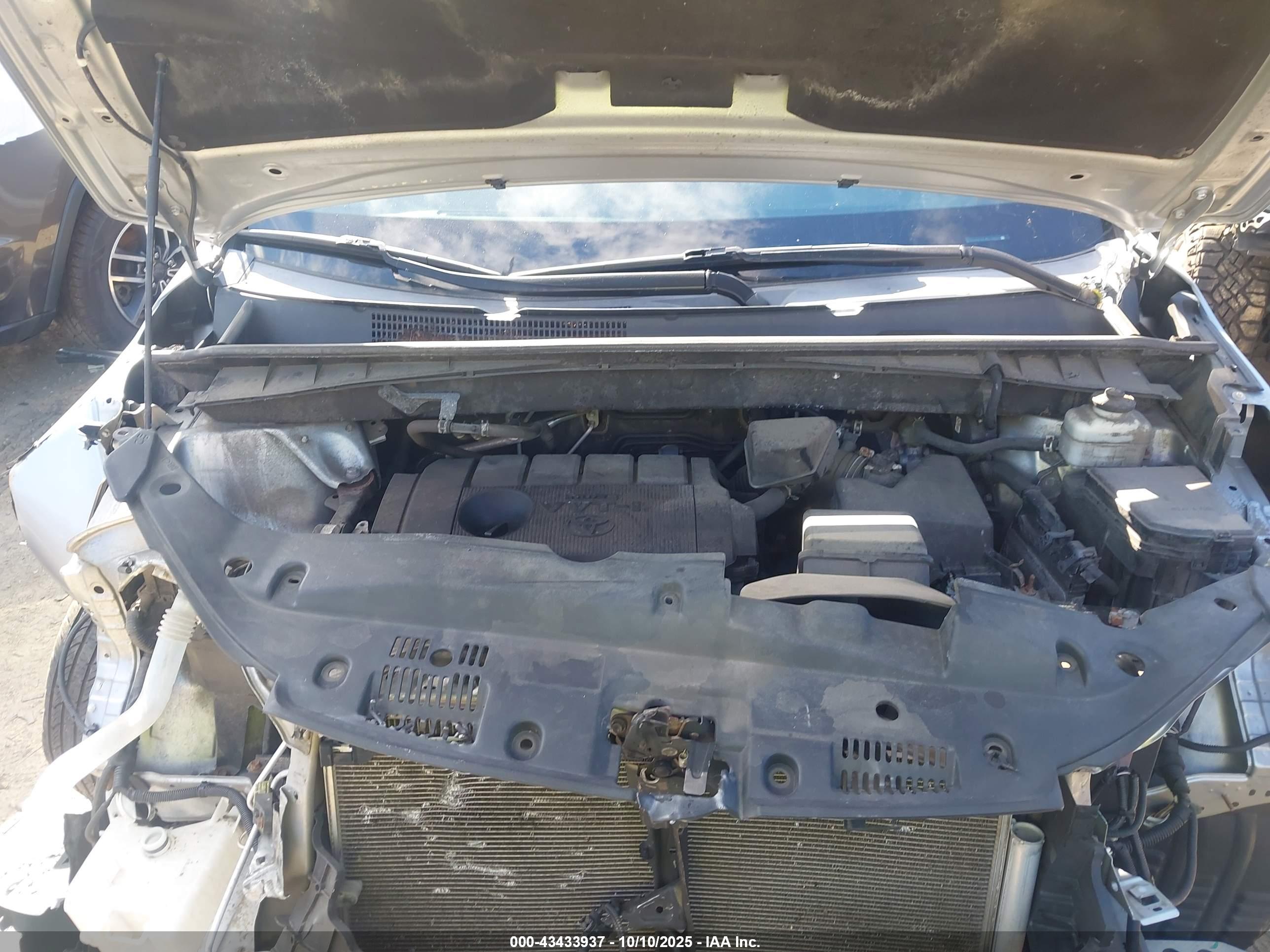 TOYOTA HIGHLANDER image 10