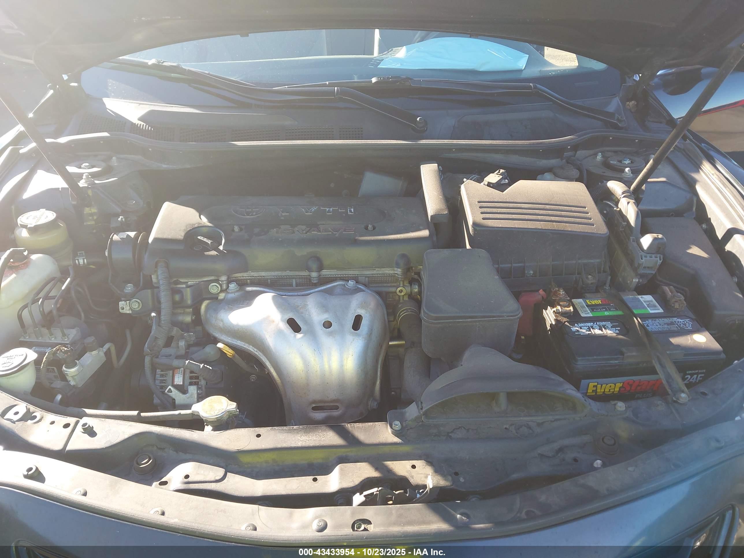 TOYOTA CAMRY image 10