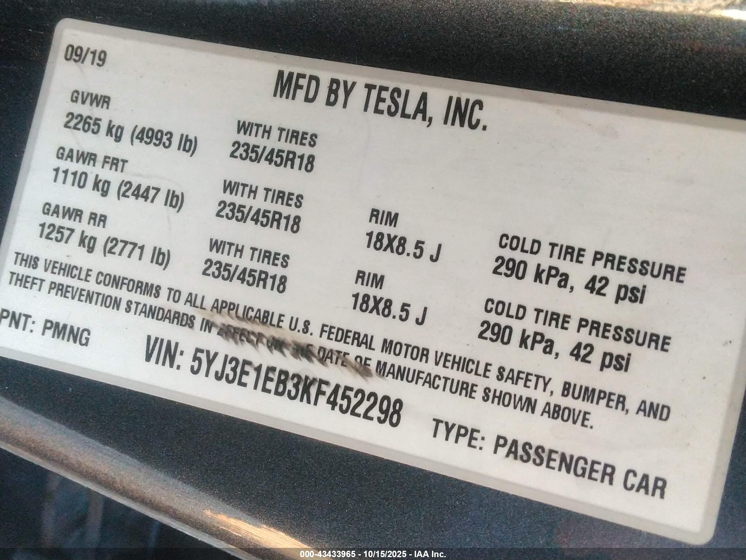 TESLA MODEL image 9