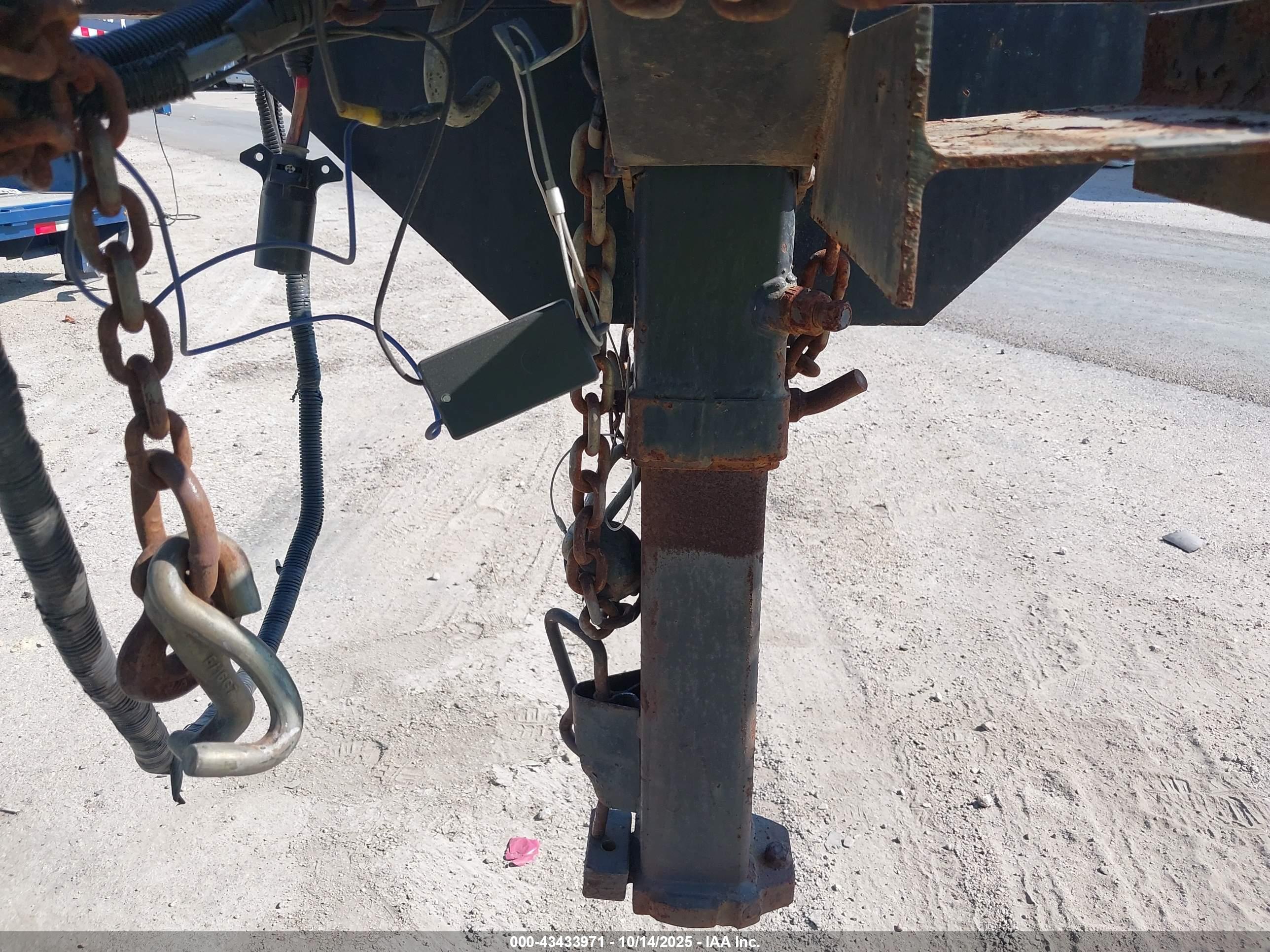 KAUFMAN TRAILERS image 10