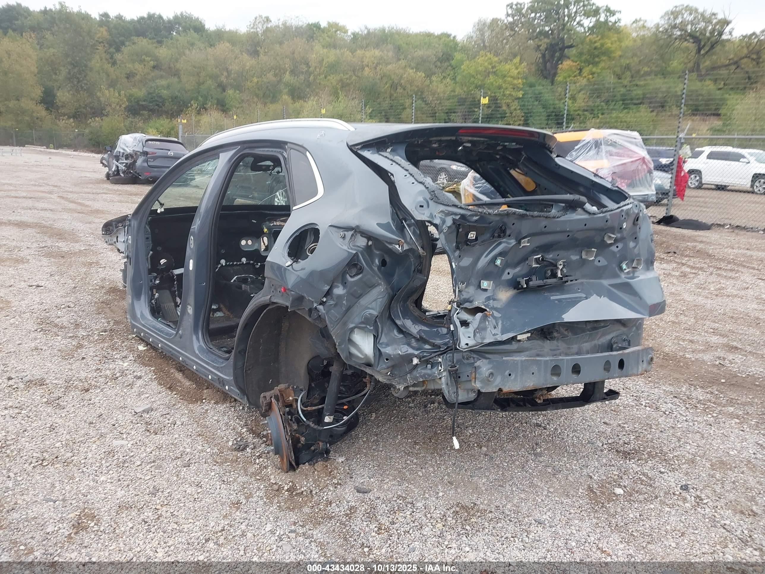 MAZDA CX-30 image 3