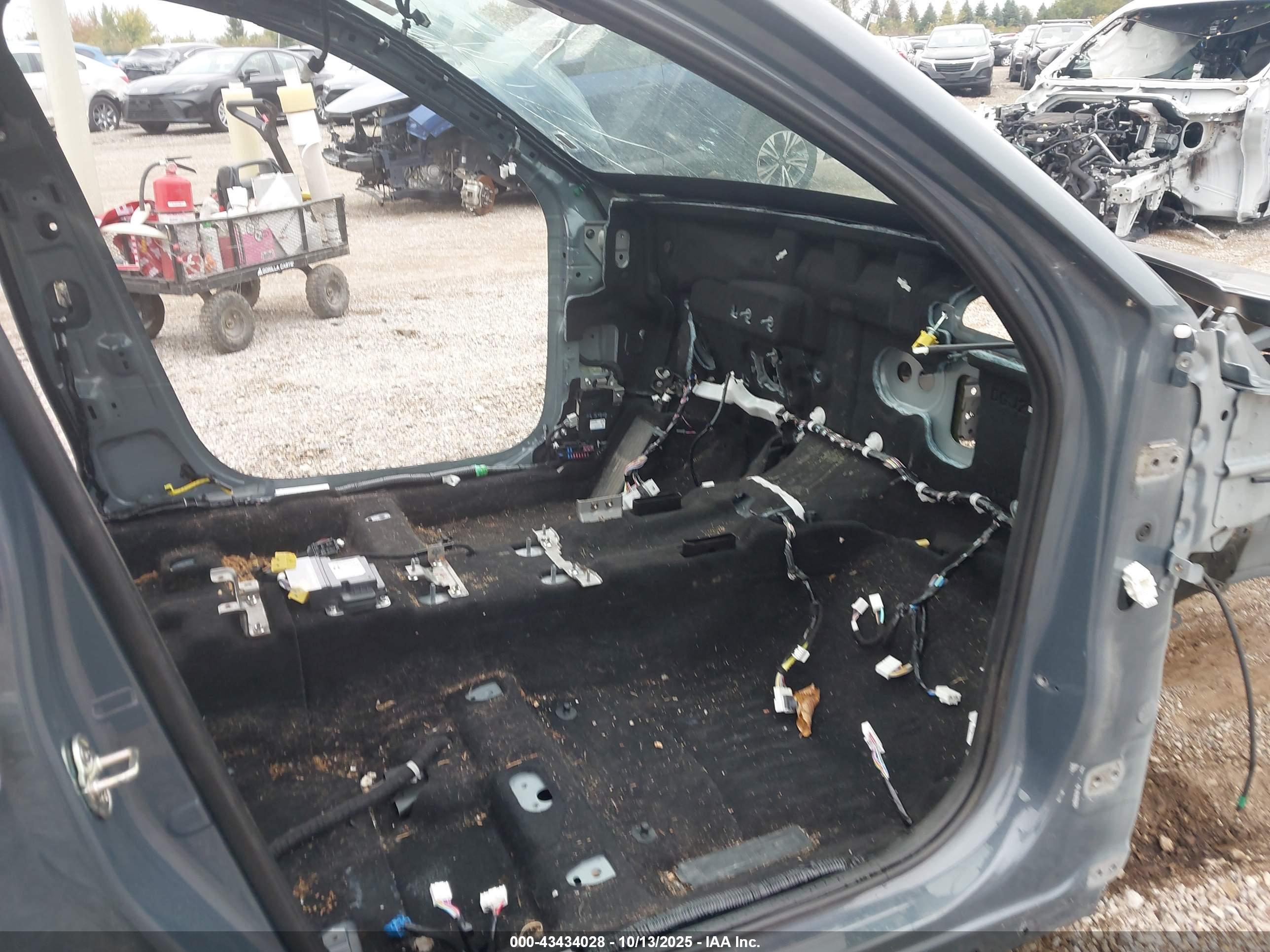MAZDA CX-30 image 5