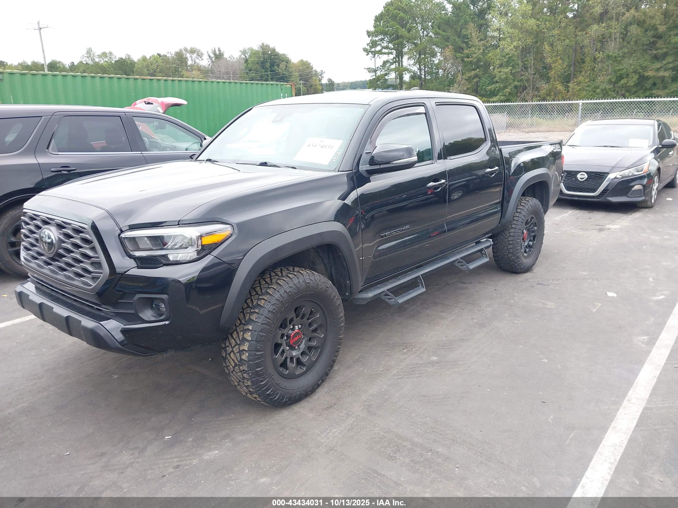 TOYOTA TACOMA image 2