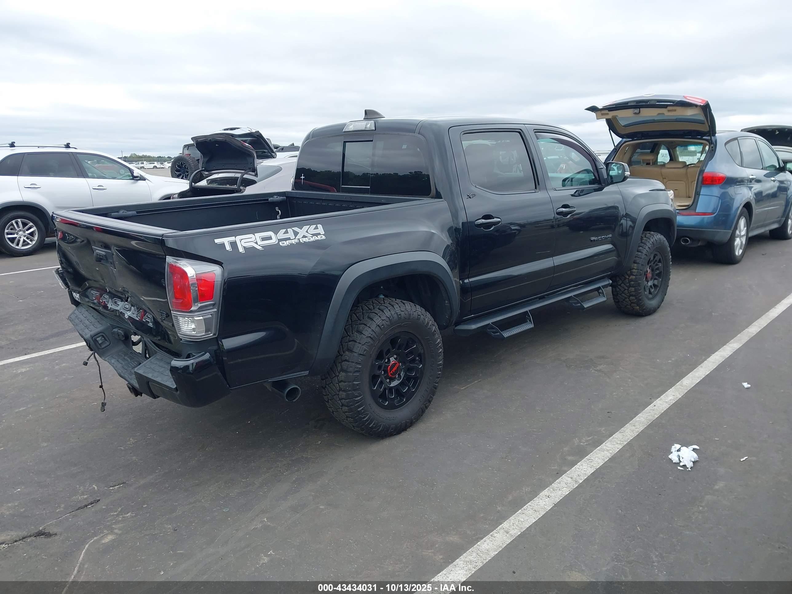 TOYOTA TACOMA image 4
