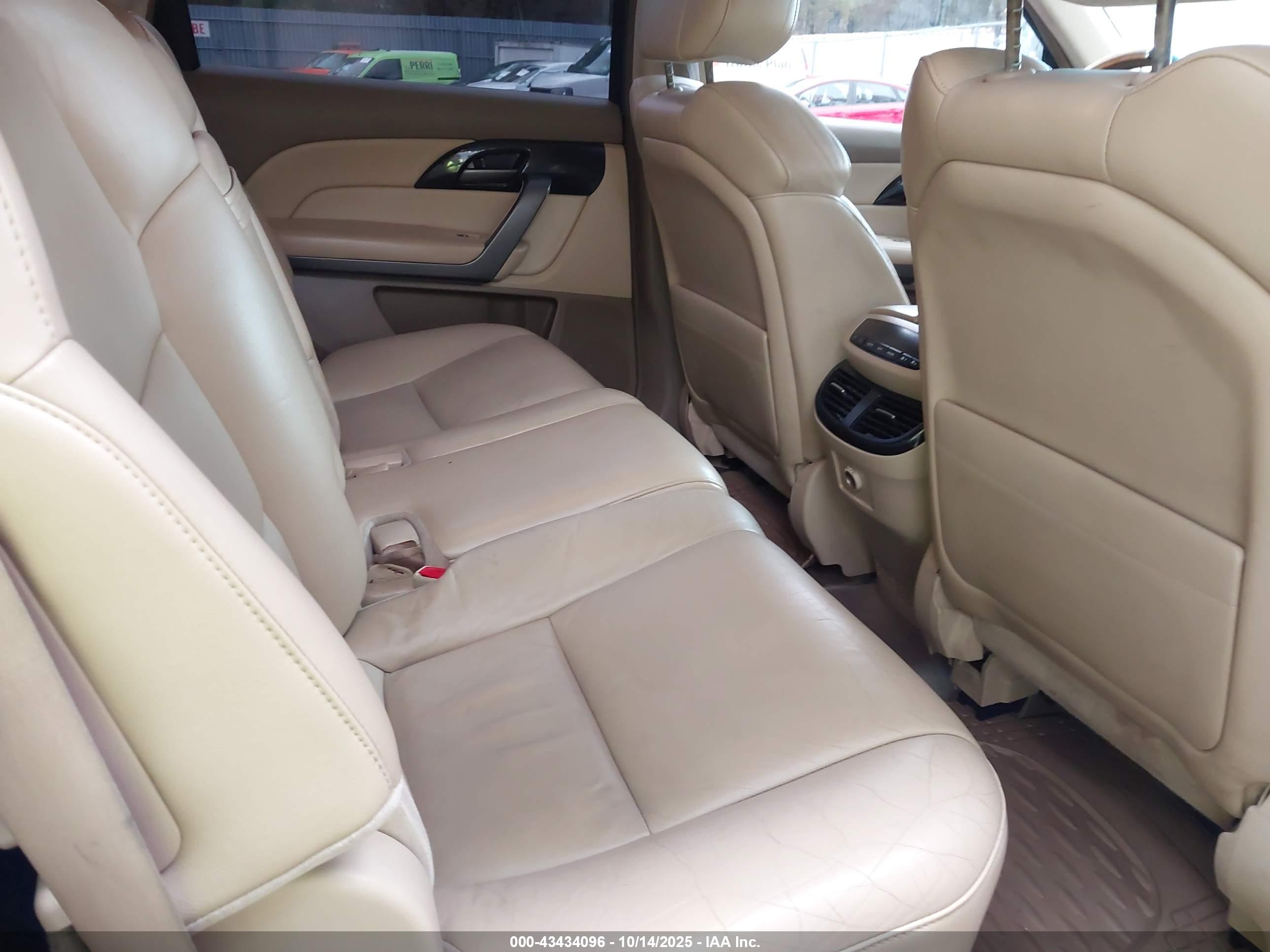 ACURA MDX image 8