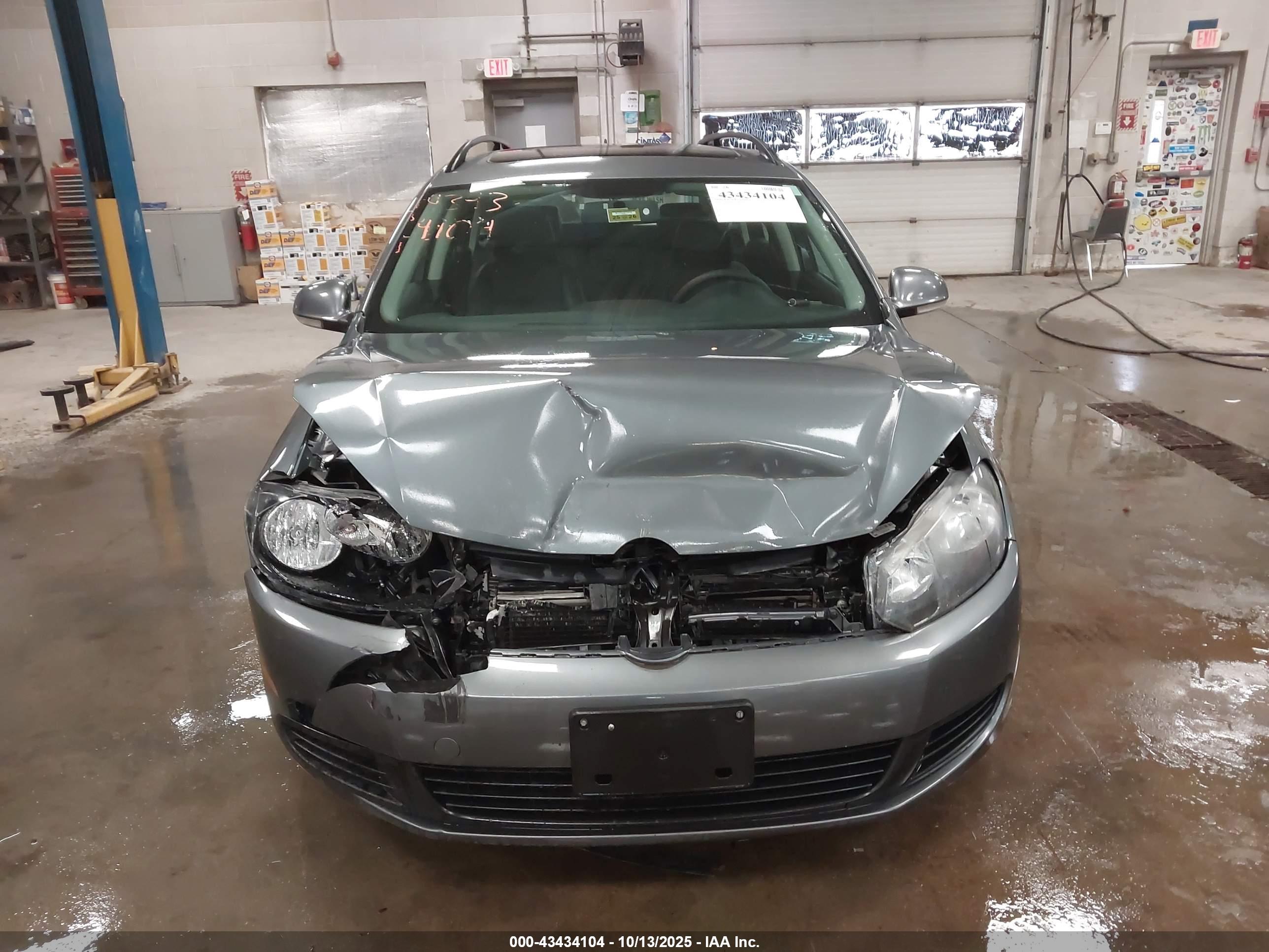 VOLKSWAGEN JETTA image 6