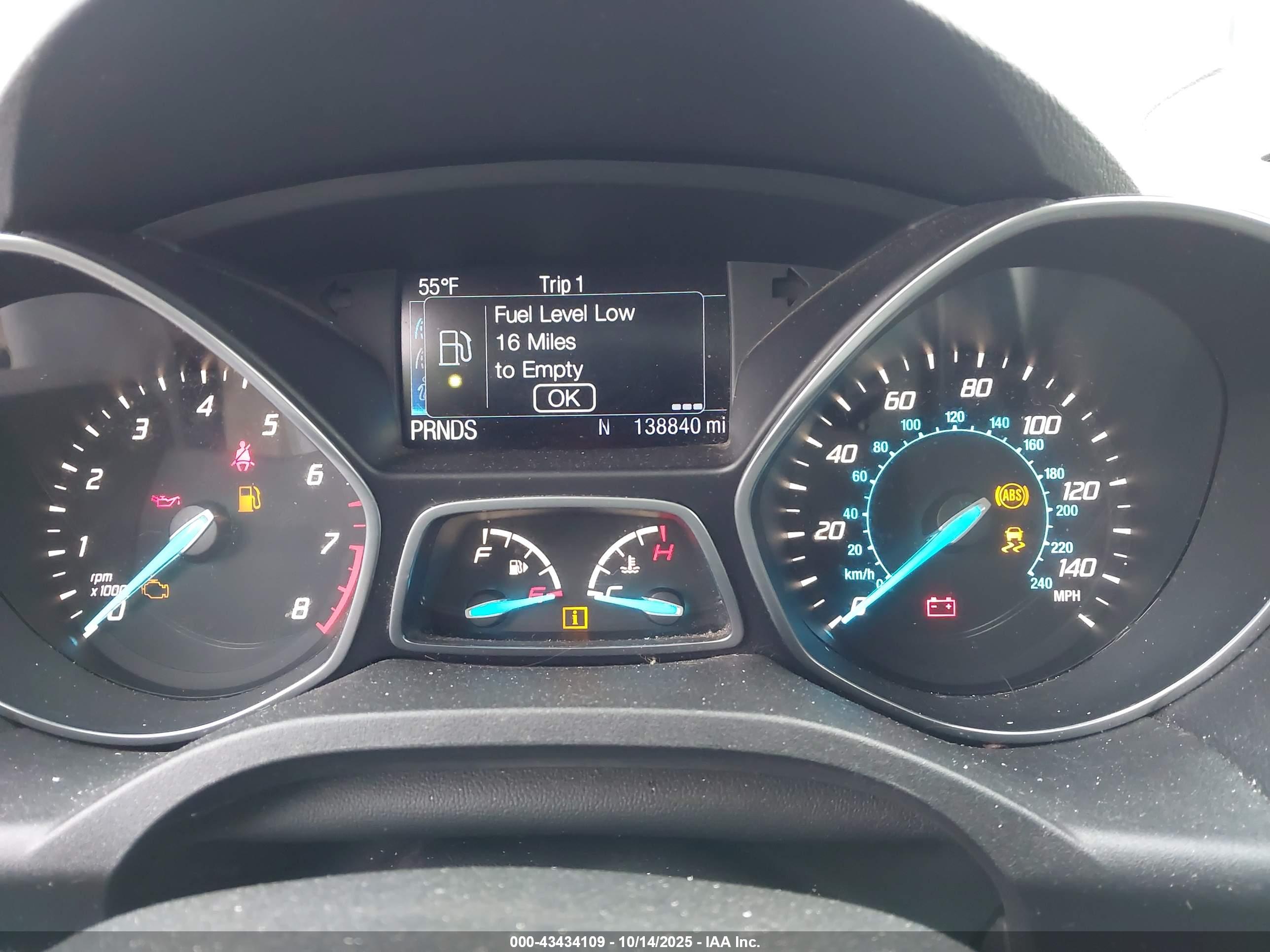 FORD ESCAPE image 7