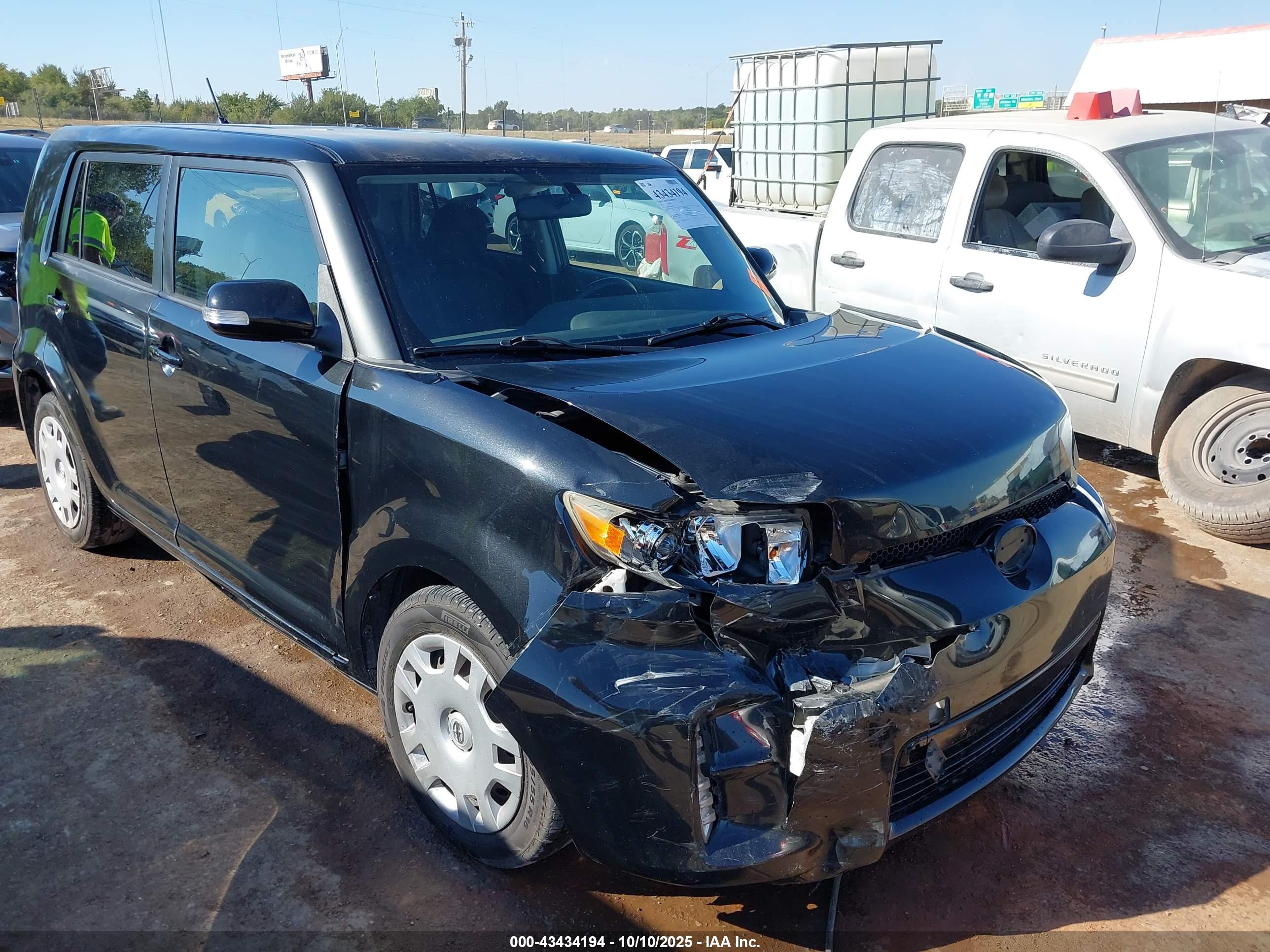SCION XB image 6