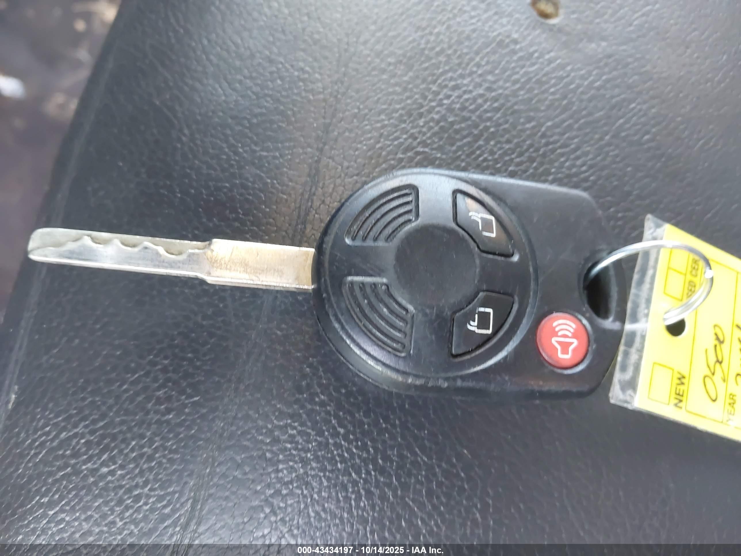 FORD ESCAPE image 11