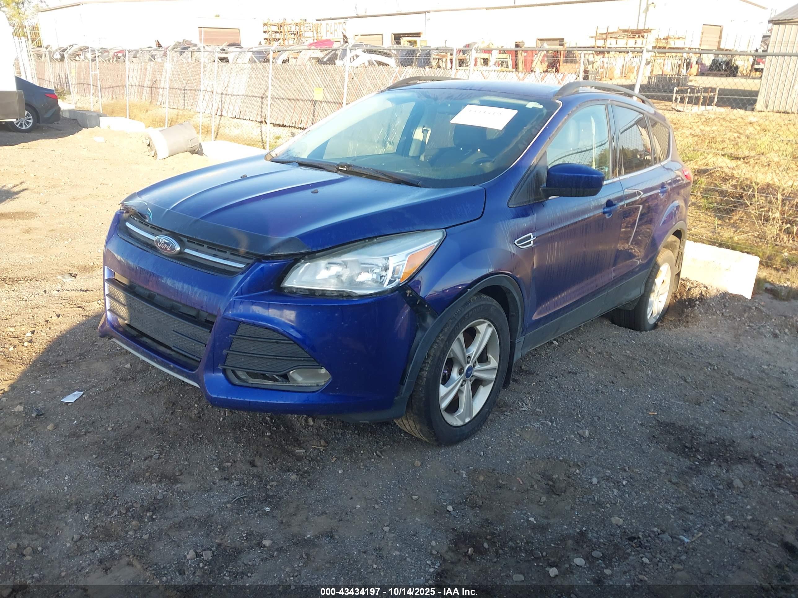 FORD ESCAPE image 2