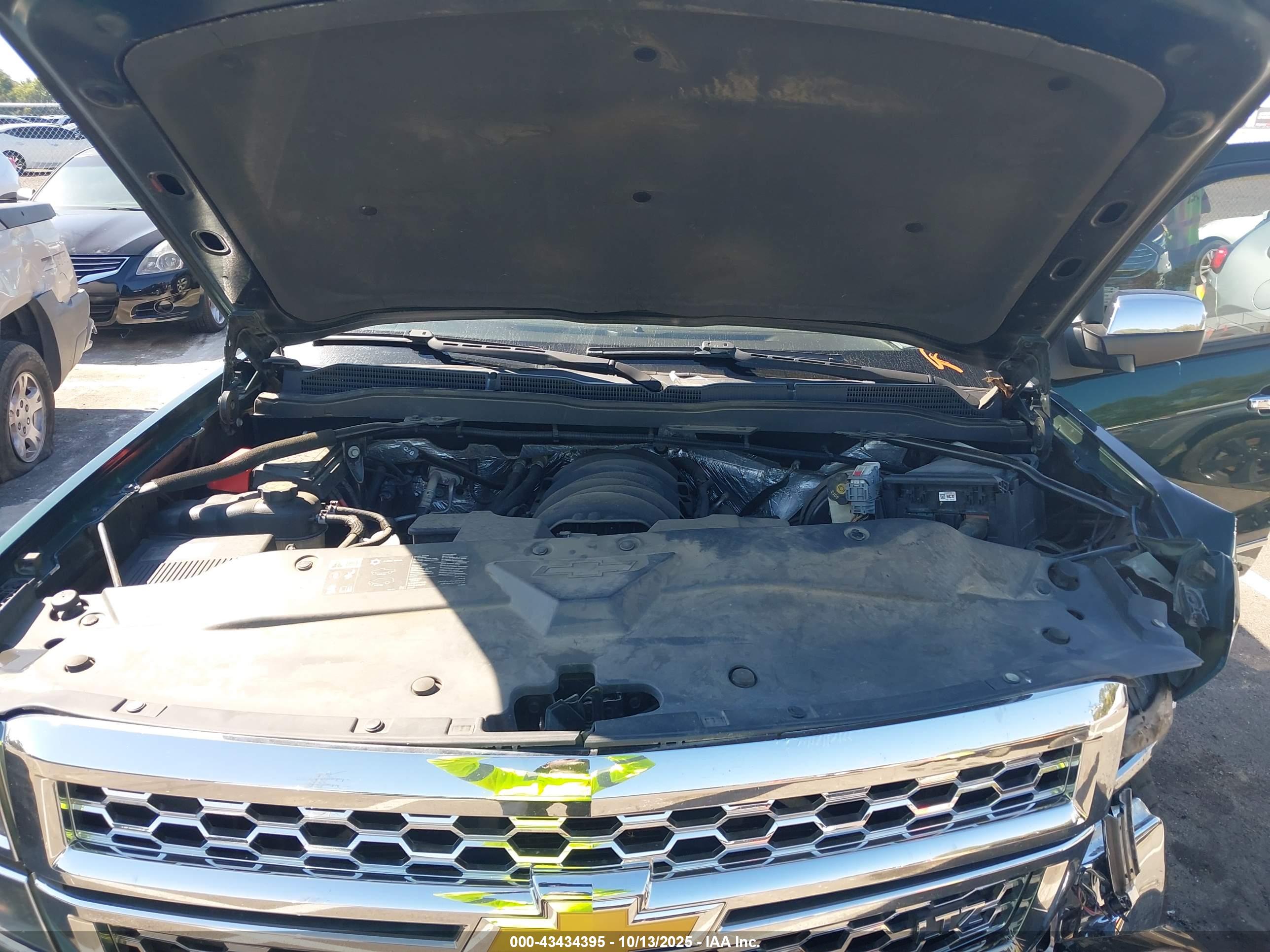 CHEVROLET SILVERADO image 10