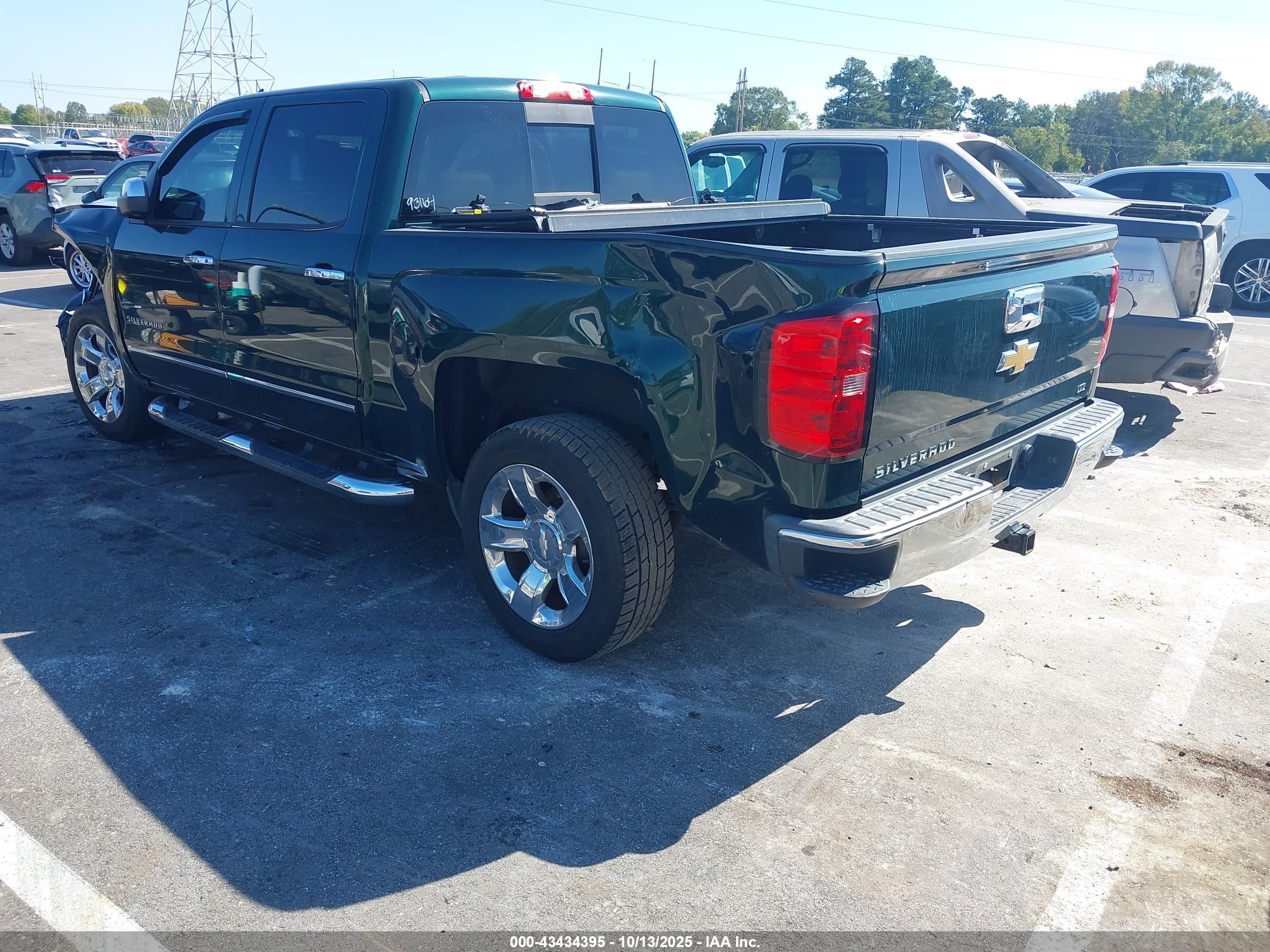 CHEVROLET SILVERADO image 3
